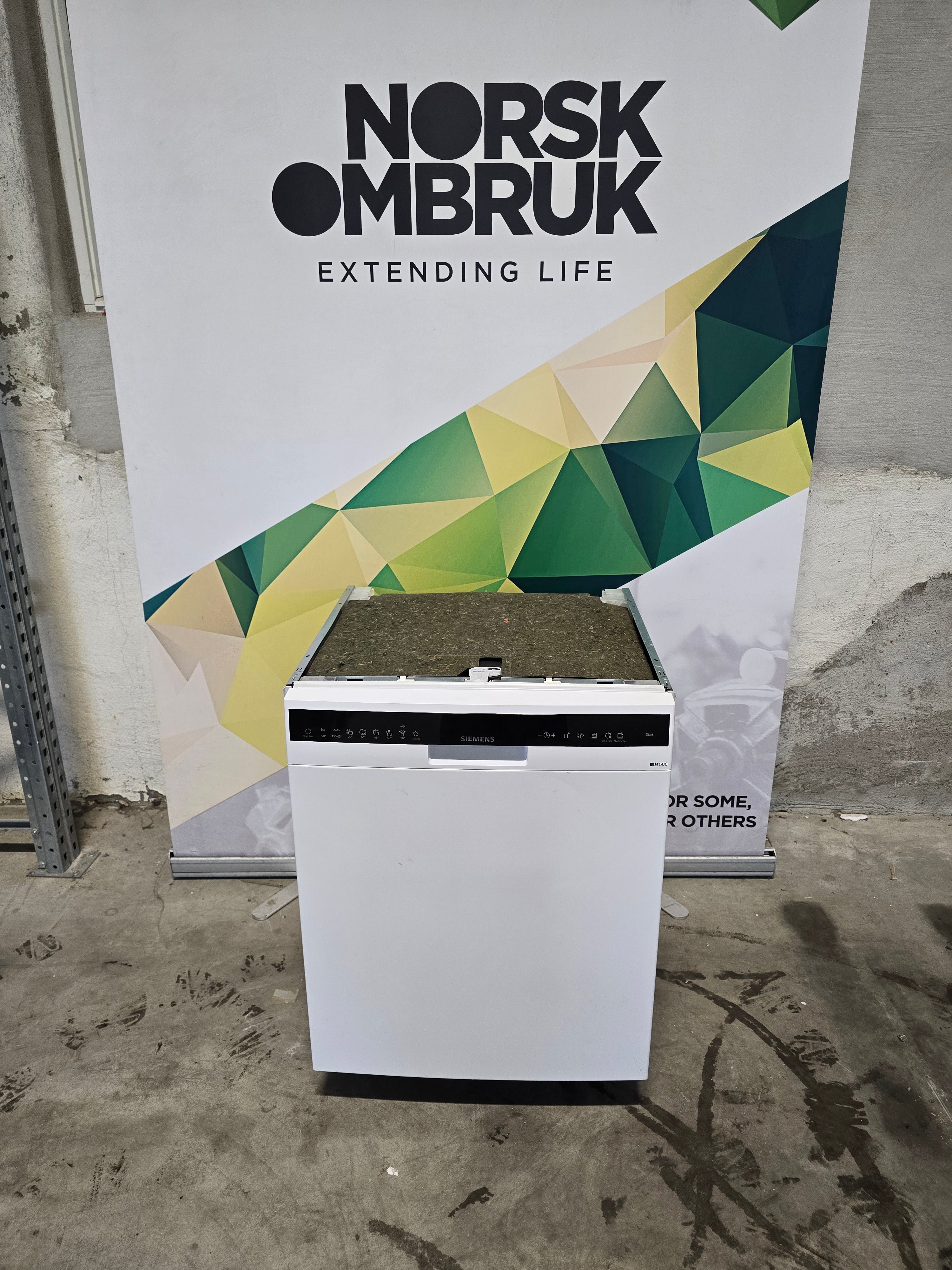 Siemens IQ500 oppvaskmaskin SN45ZW49CS