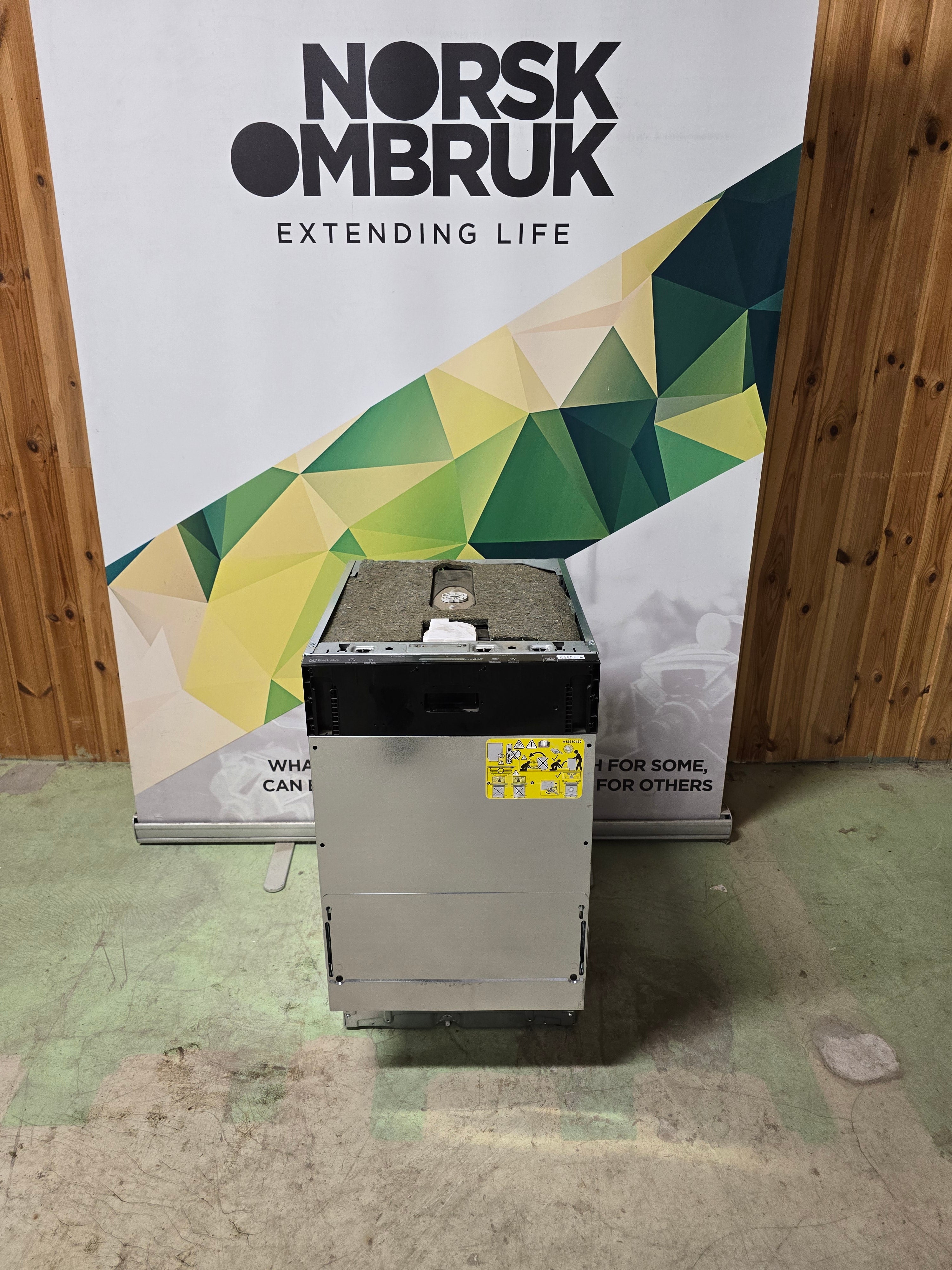 Electrolux helintegrert oppvaskmaskin EEQ42200L (45cm)