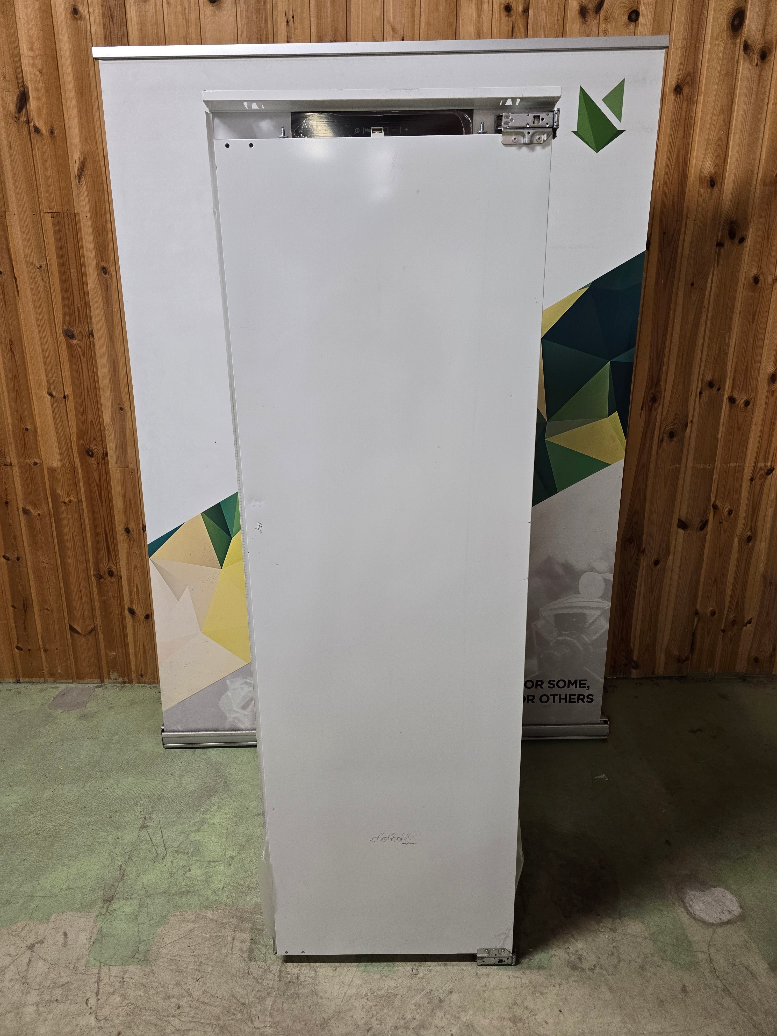 AEG integrert kjøleskap SKE81821DC