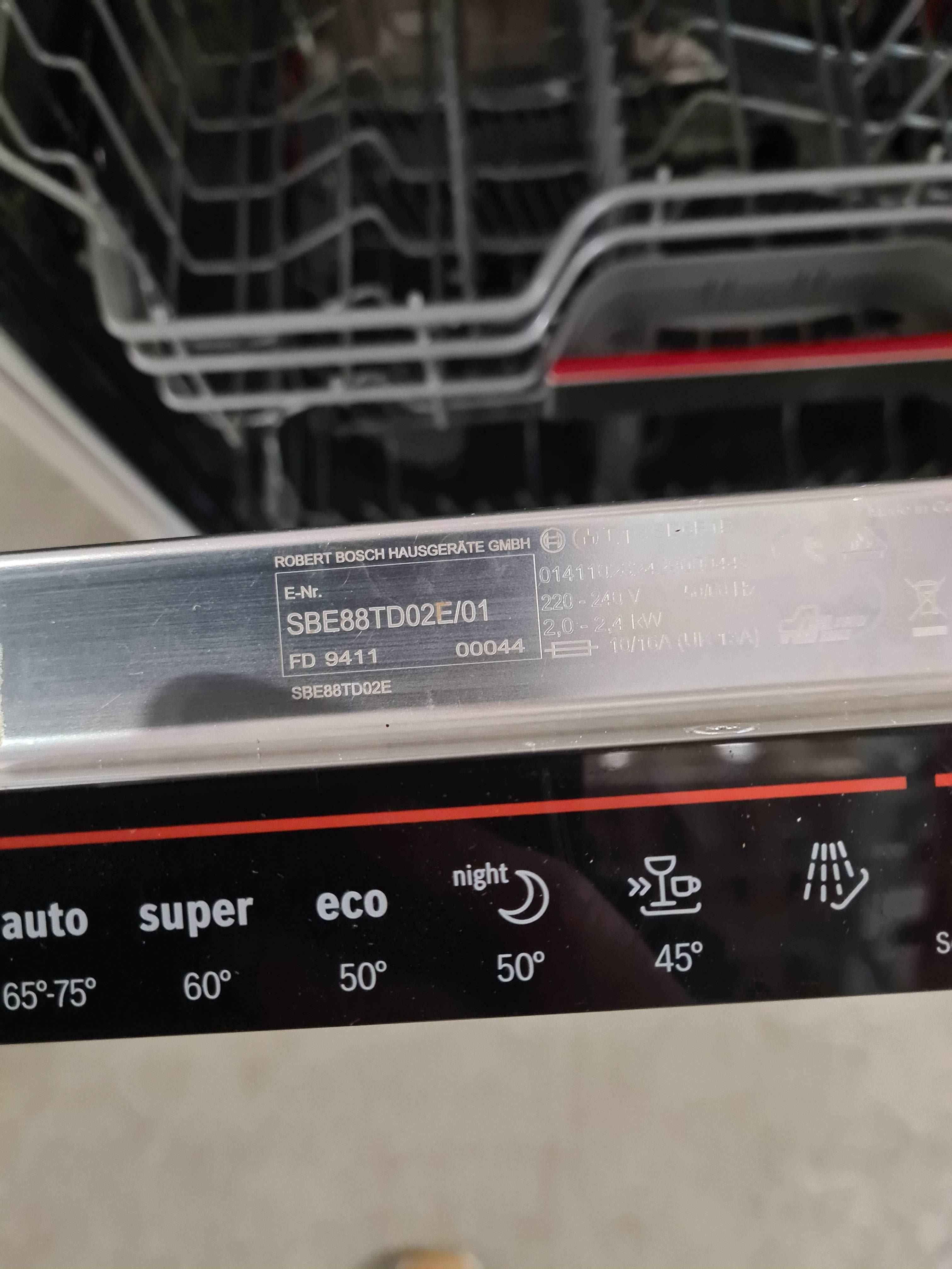 Bosch Integrert oppvaskmaskin SBE88TD02E
