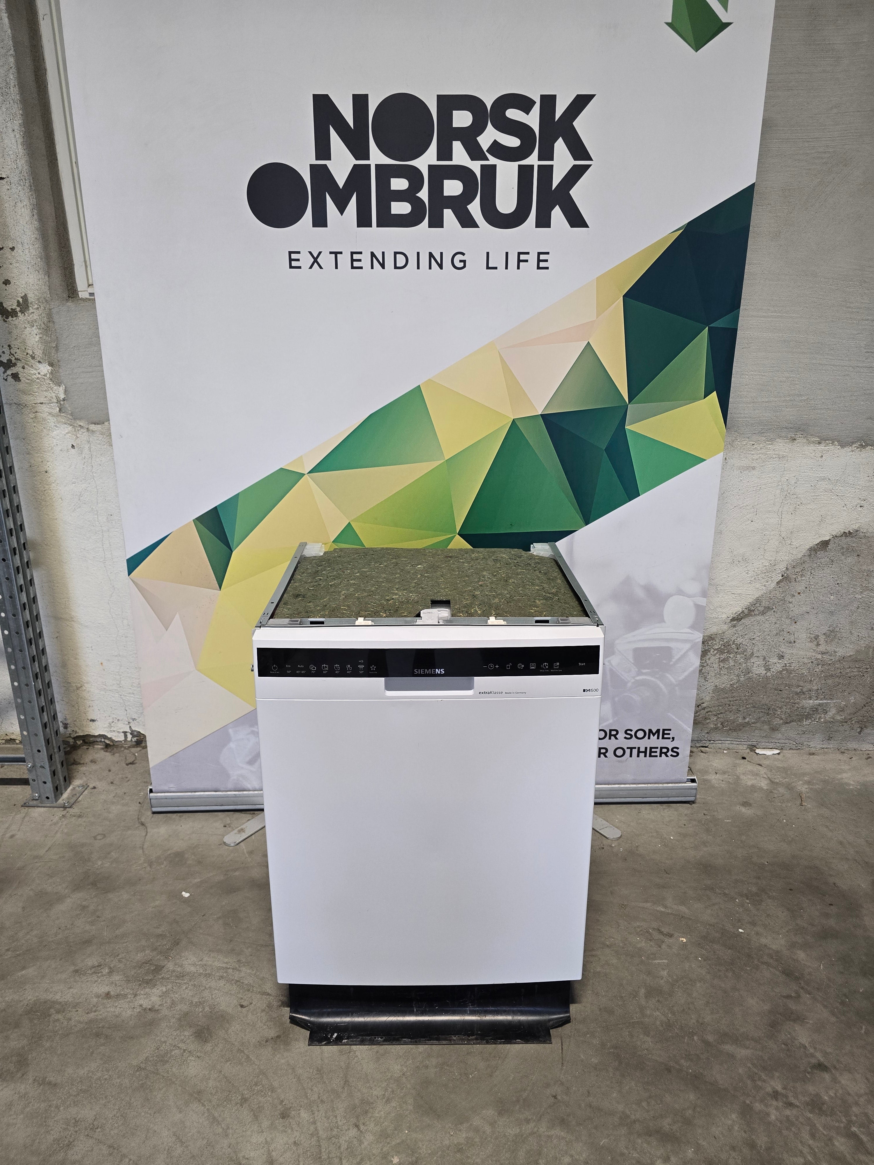 Siemens IQ500 oppvaskmaskin SN45ZW56CS