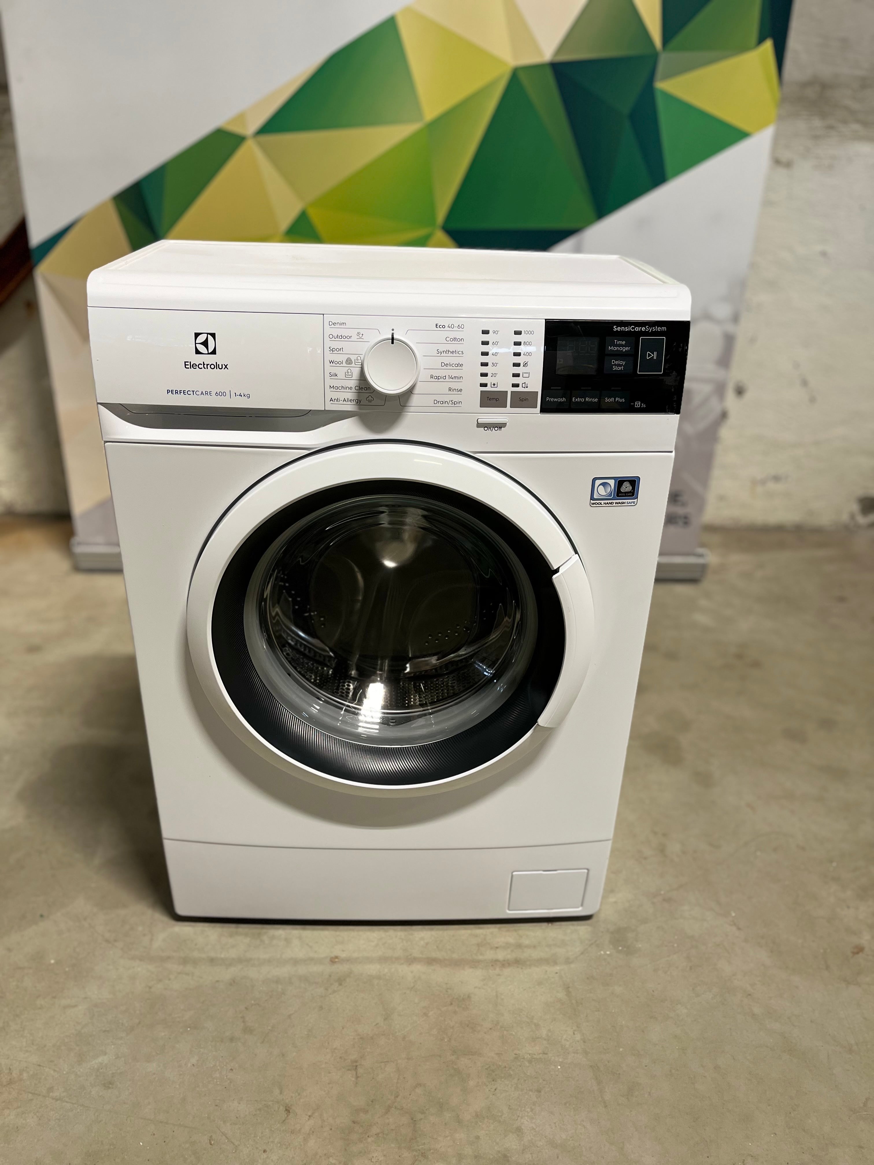 Electrolux PerfectCare 600 liten vaskemaskin EW6S5404E1