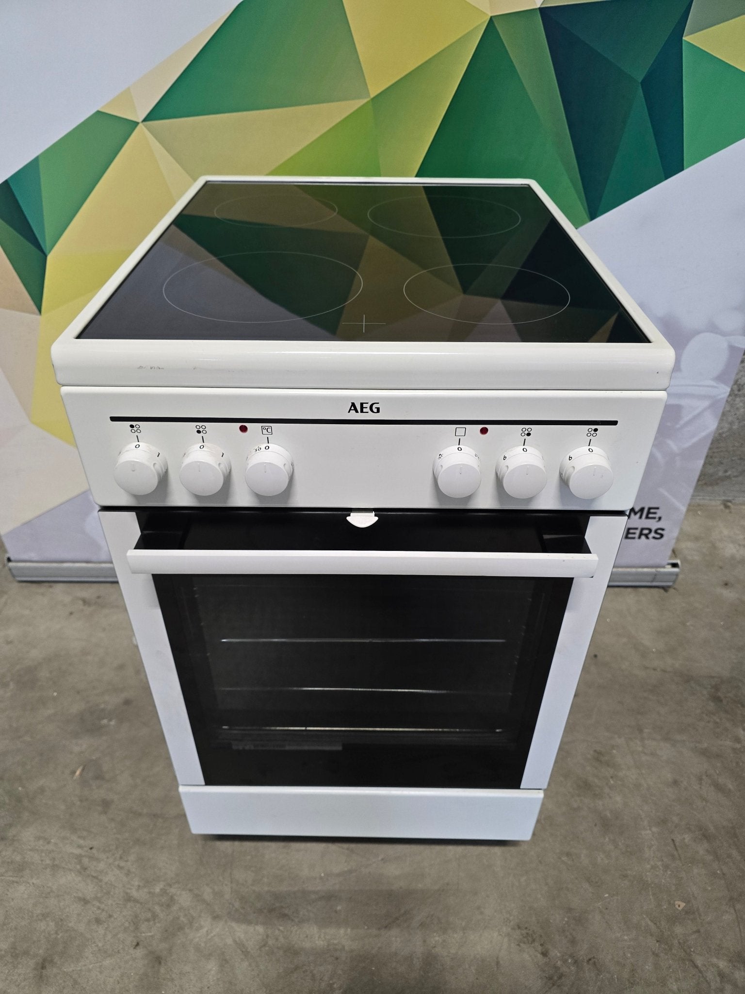 AEG keramisk komfyr CCB54001BW (50cm) Keramisk Komfyr - Norskombruk.no