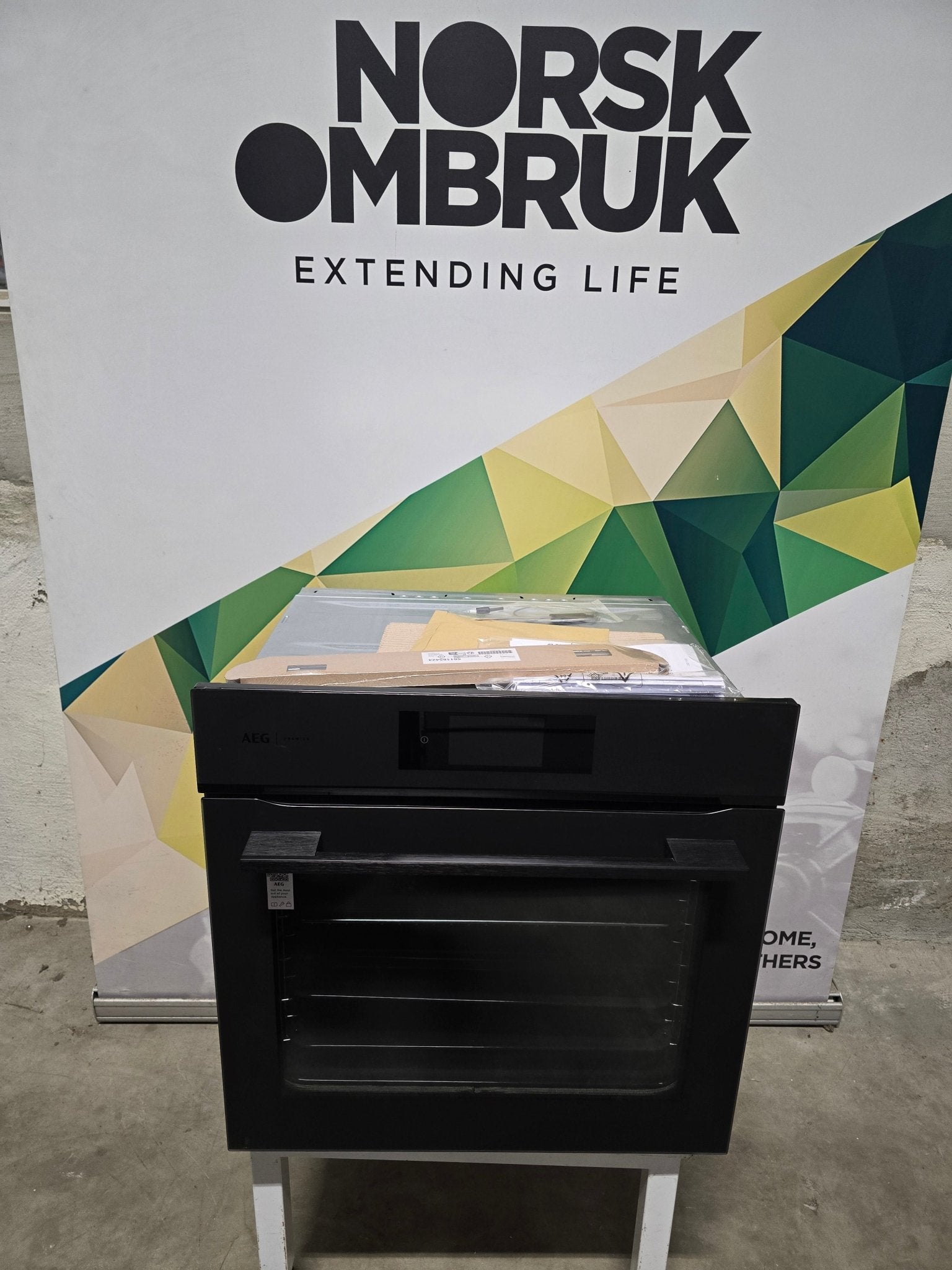 AEG PO7000PT – integrert stekeovn Integrert stekeovn - Norskombruk.no