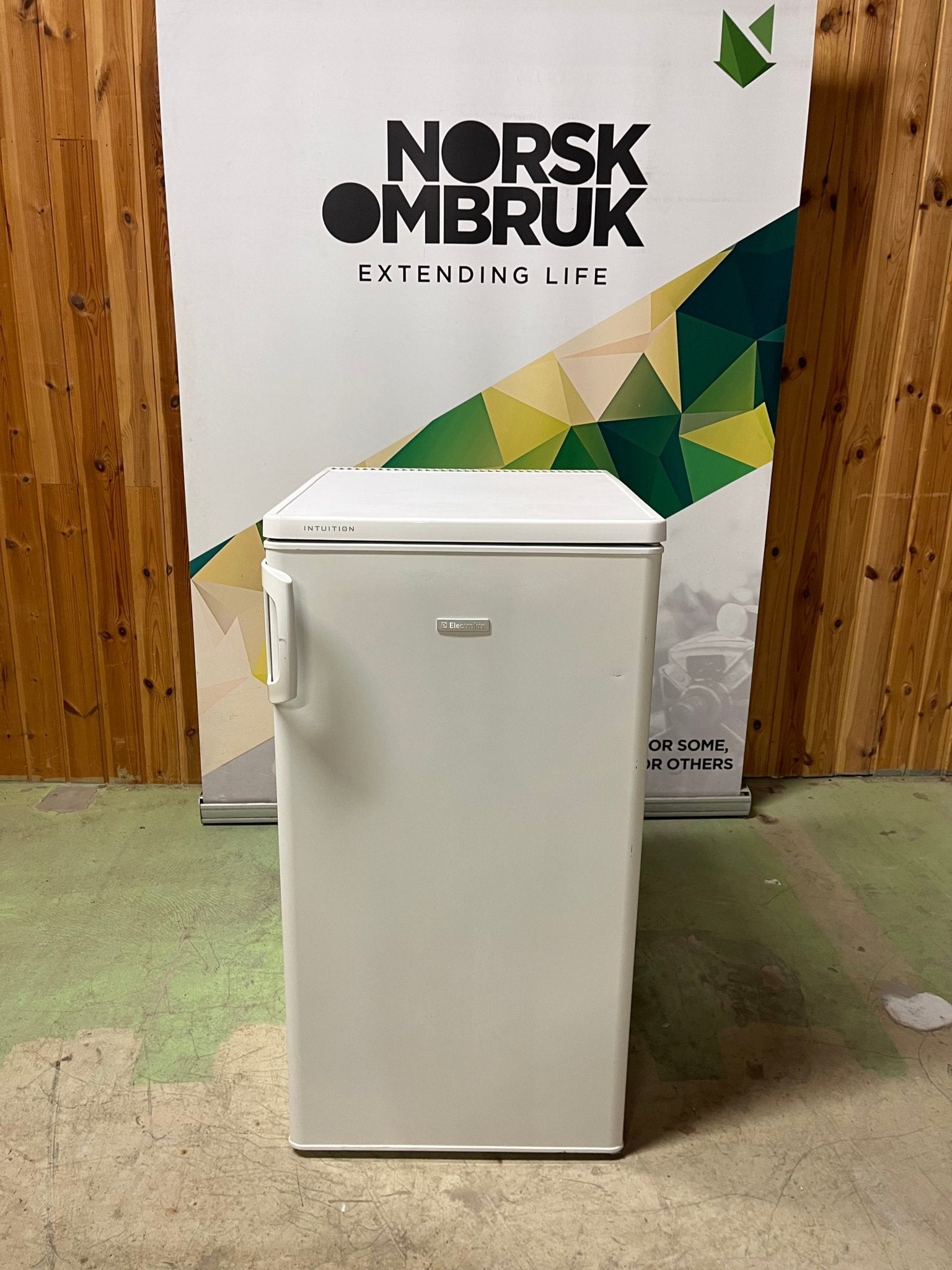 Electrolux kjøleskap ERC19002W8 Kjøleskap - Norskombruk.no