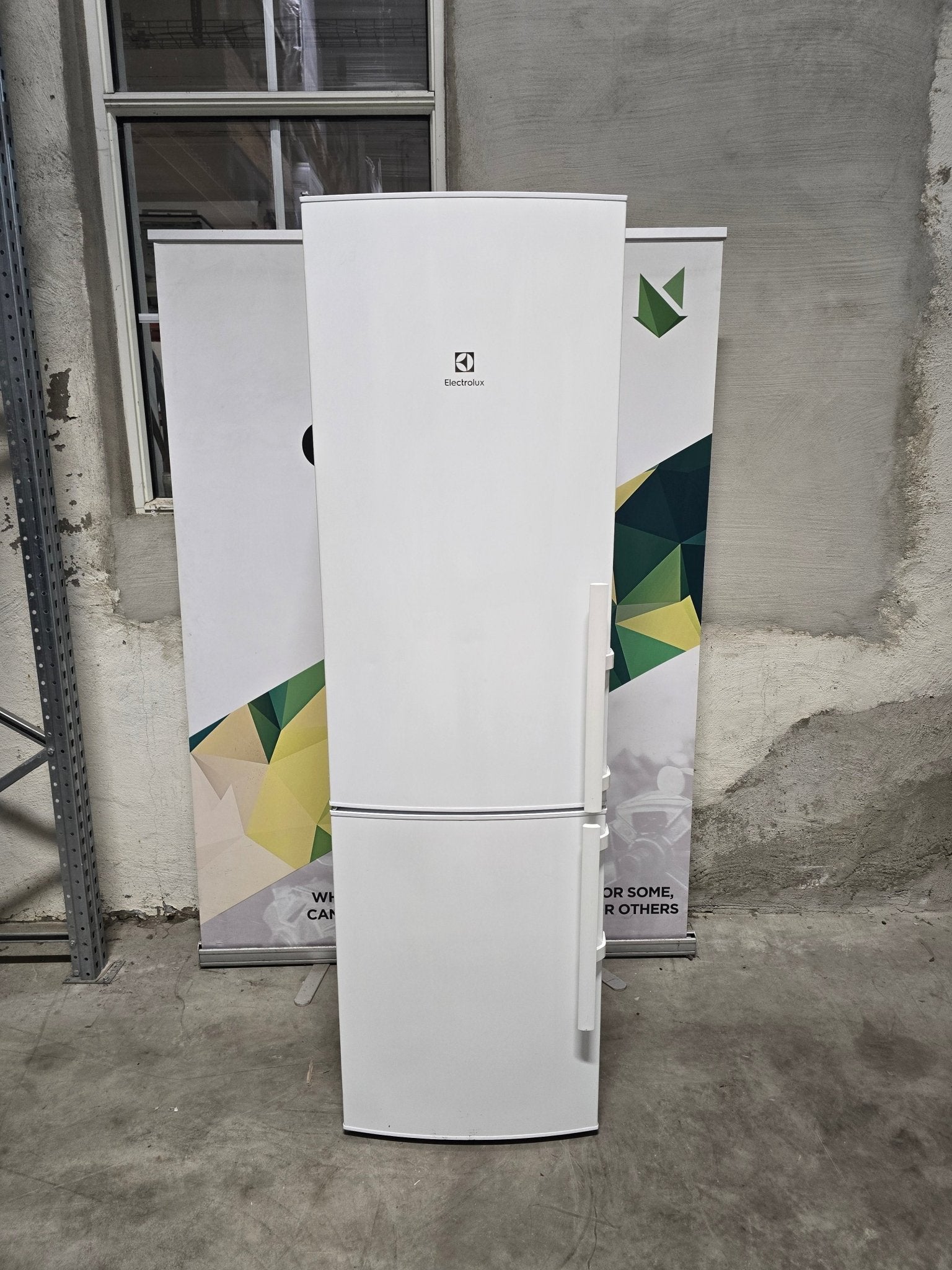 Electrolux kombiskap EN3853MOW Kombiskap - Norskombruk.no