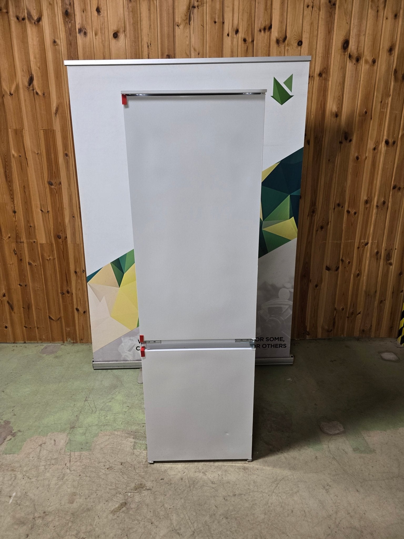 Electrolux LNT3LF18S helintegrert kjøle-fryseskap Integrert kombiskap - Norskombruk.no