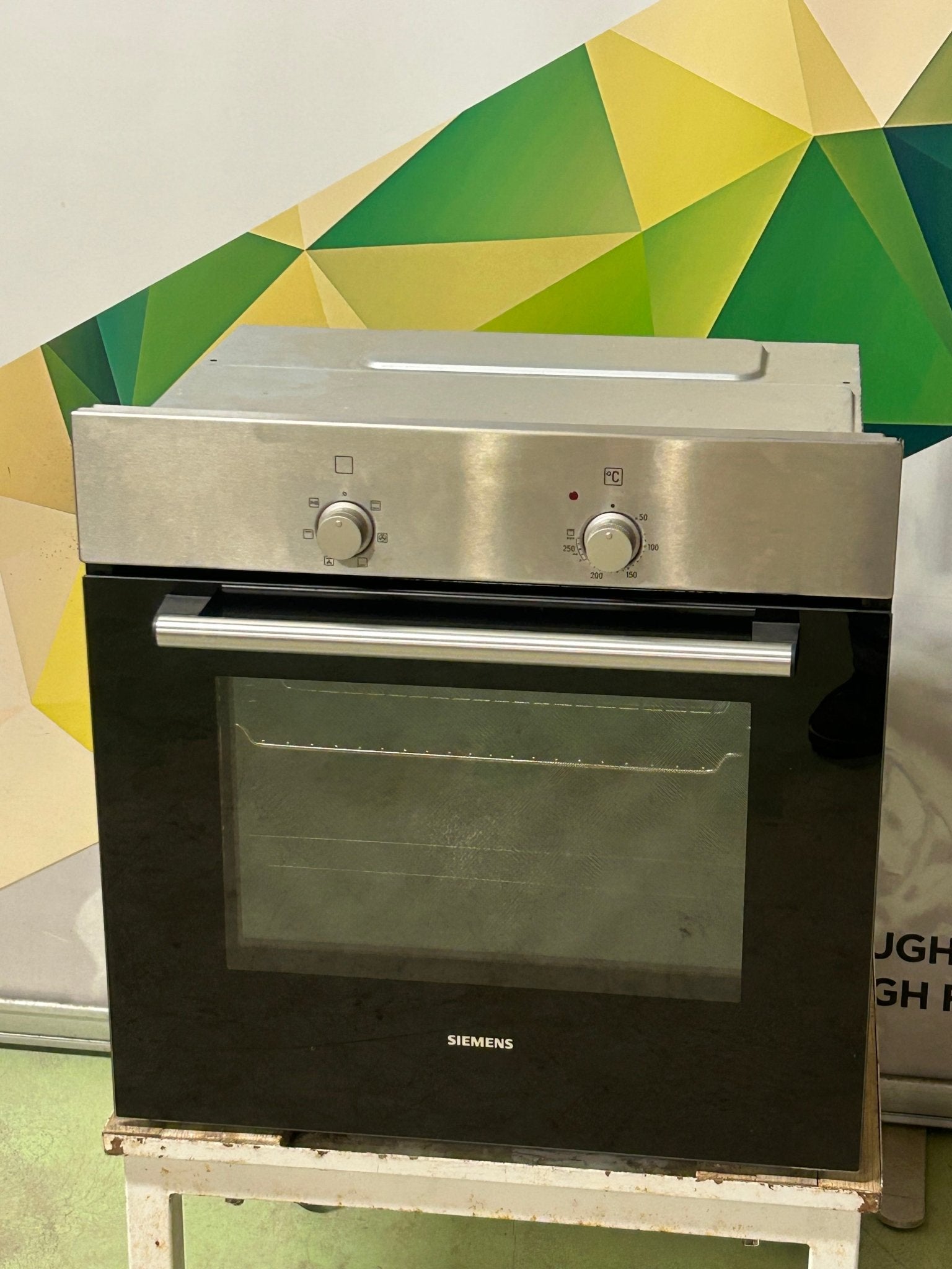 Siemens Integrert Stekeovn HB301E1S Integrert Stekeovn - Norskombruk.no