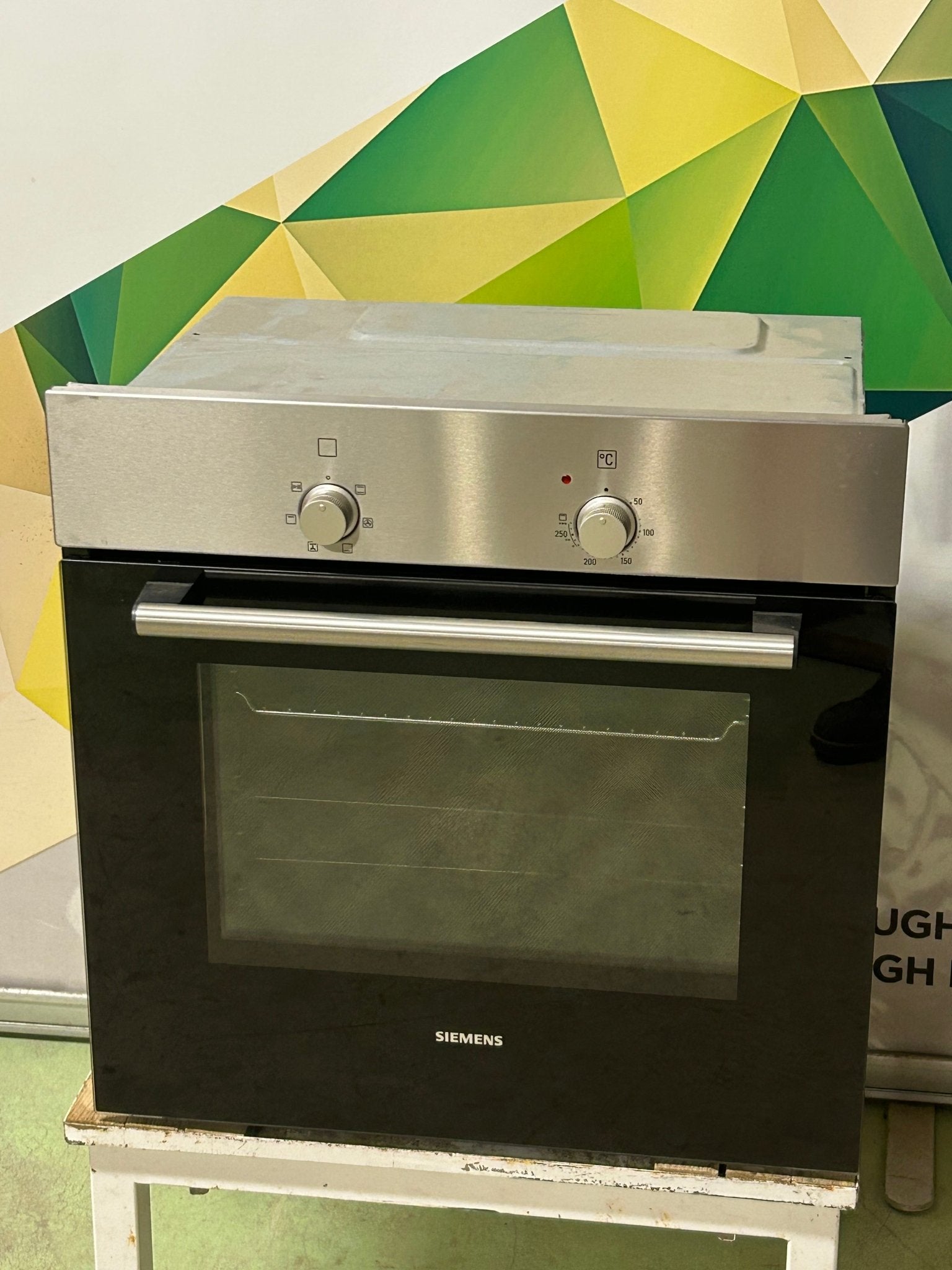 Siemens Integrert Stekeovn HB301E2S Integrert Stekeovn - Norskombruk.no