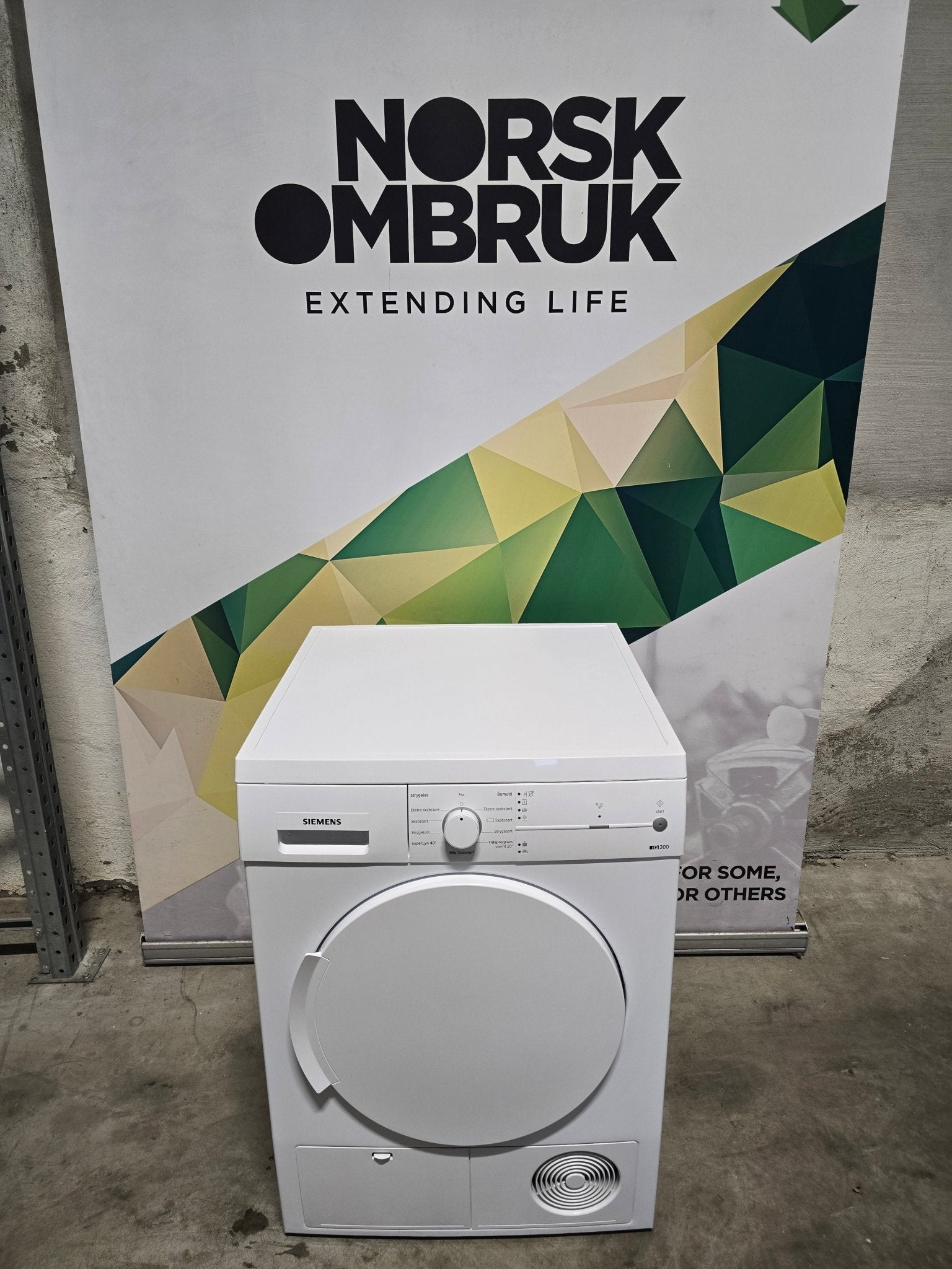 Siemens Iq300 WT44E1L7DN Kondenstørketrommel Tørketrommel - Norskombruk.no