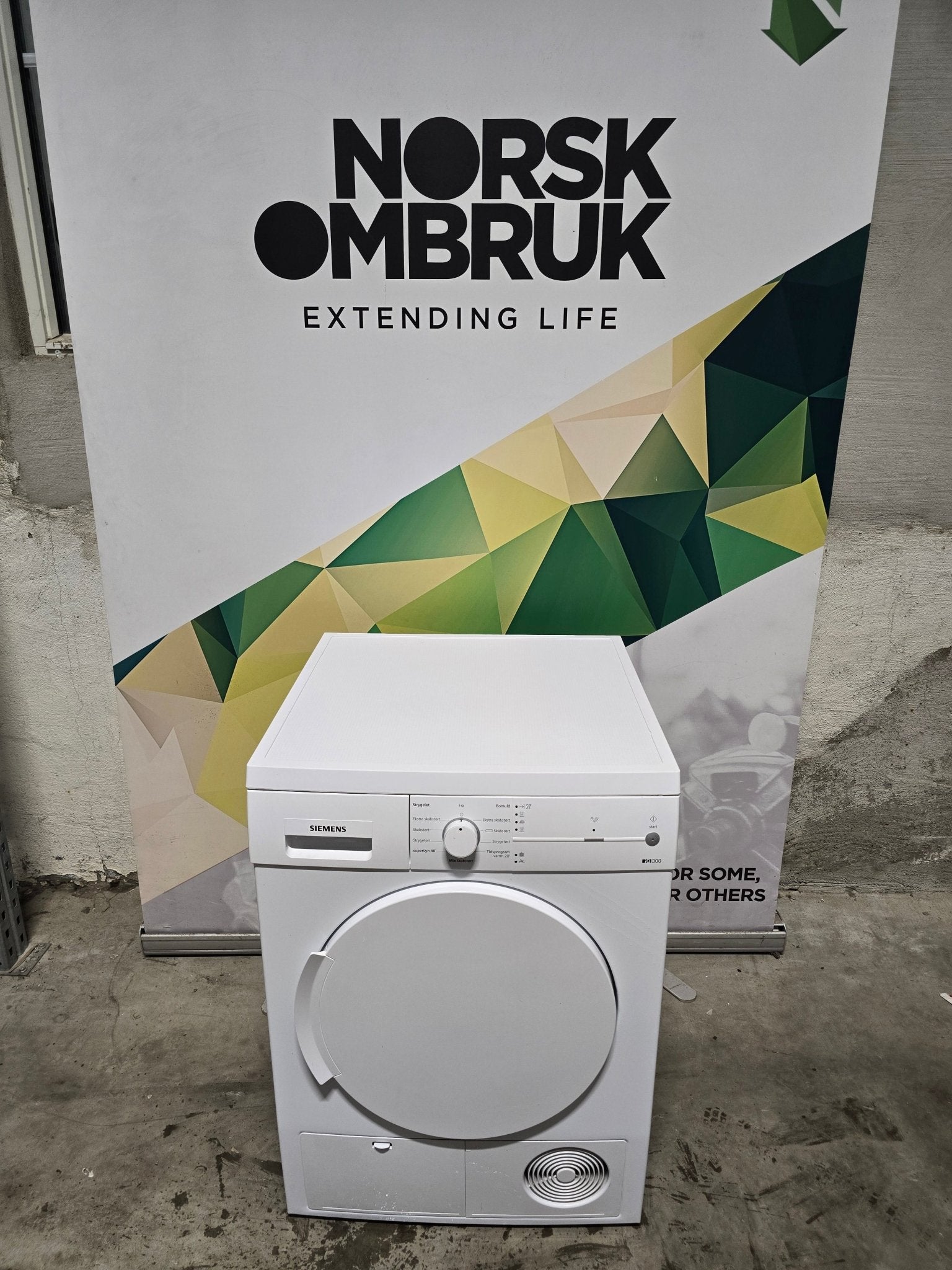 Siemens Iq300 WT44E1L7DN Kondenstørketrommel Tørketrommel - Norskombruk.no