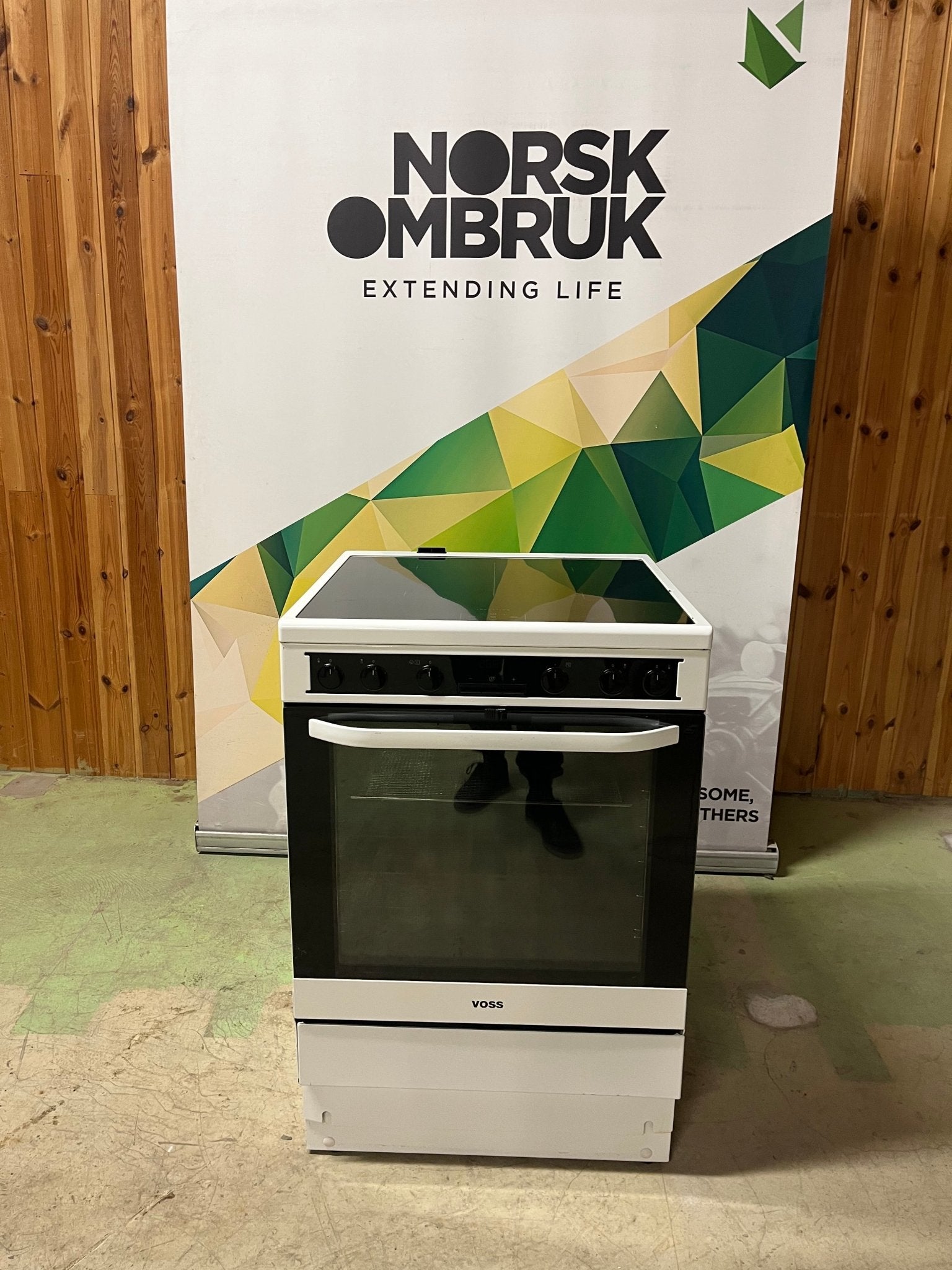 Voss - Electrolux Induksjonskomfyr ELI14340HV Induksjonskomfyr - Norskombruk.no