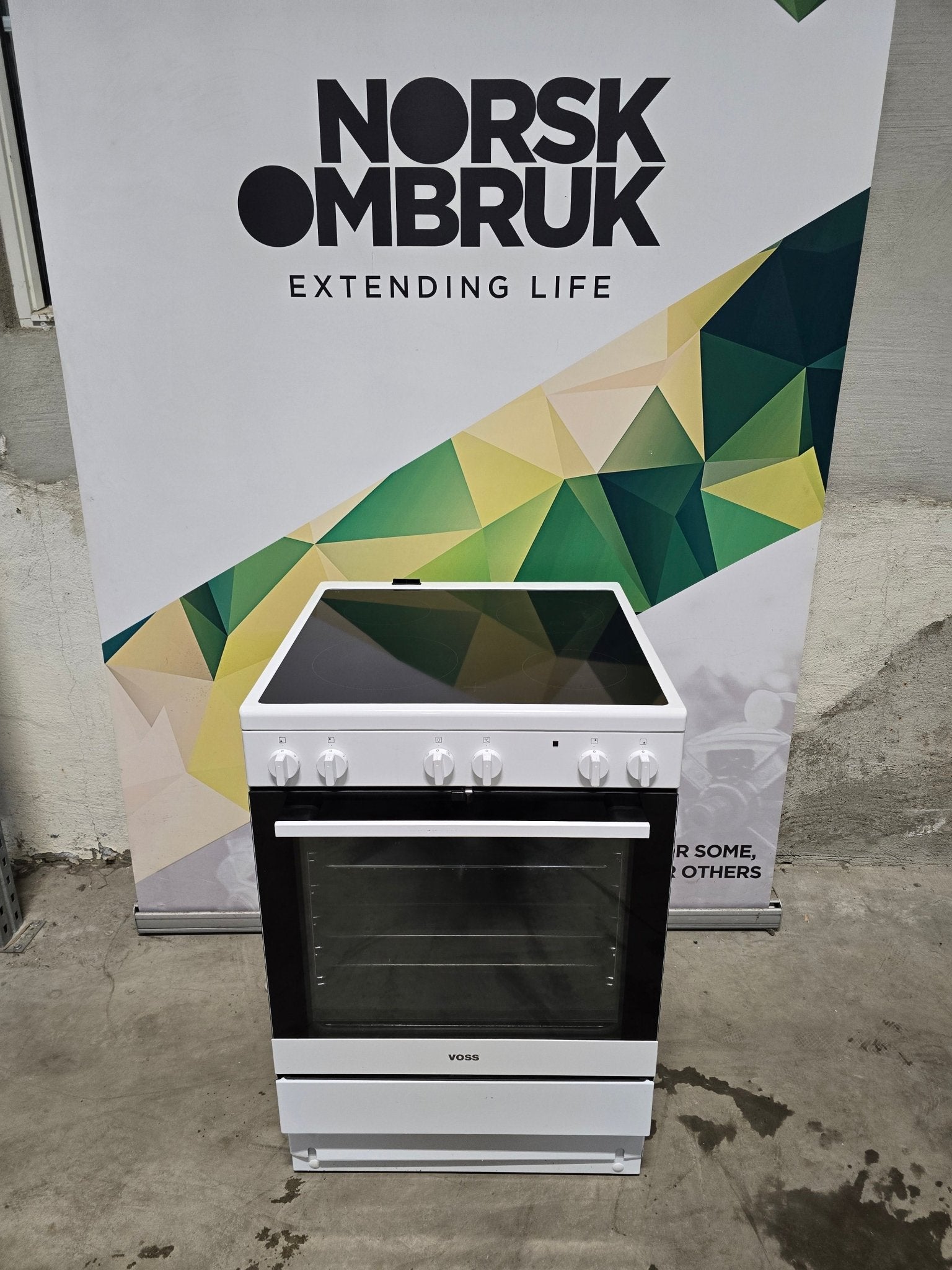 Voss - Electrolux keramisk komfyr VKK60308HV Keramisk Komfyr - Norskombruk.no