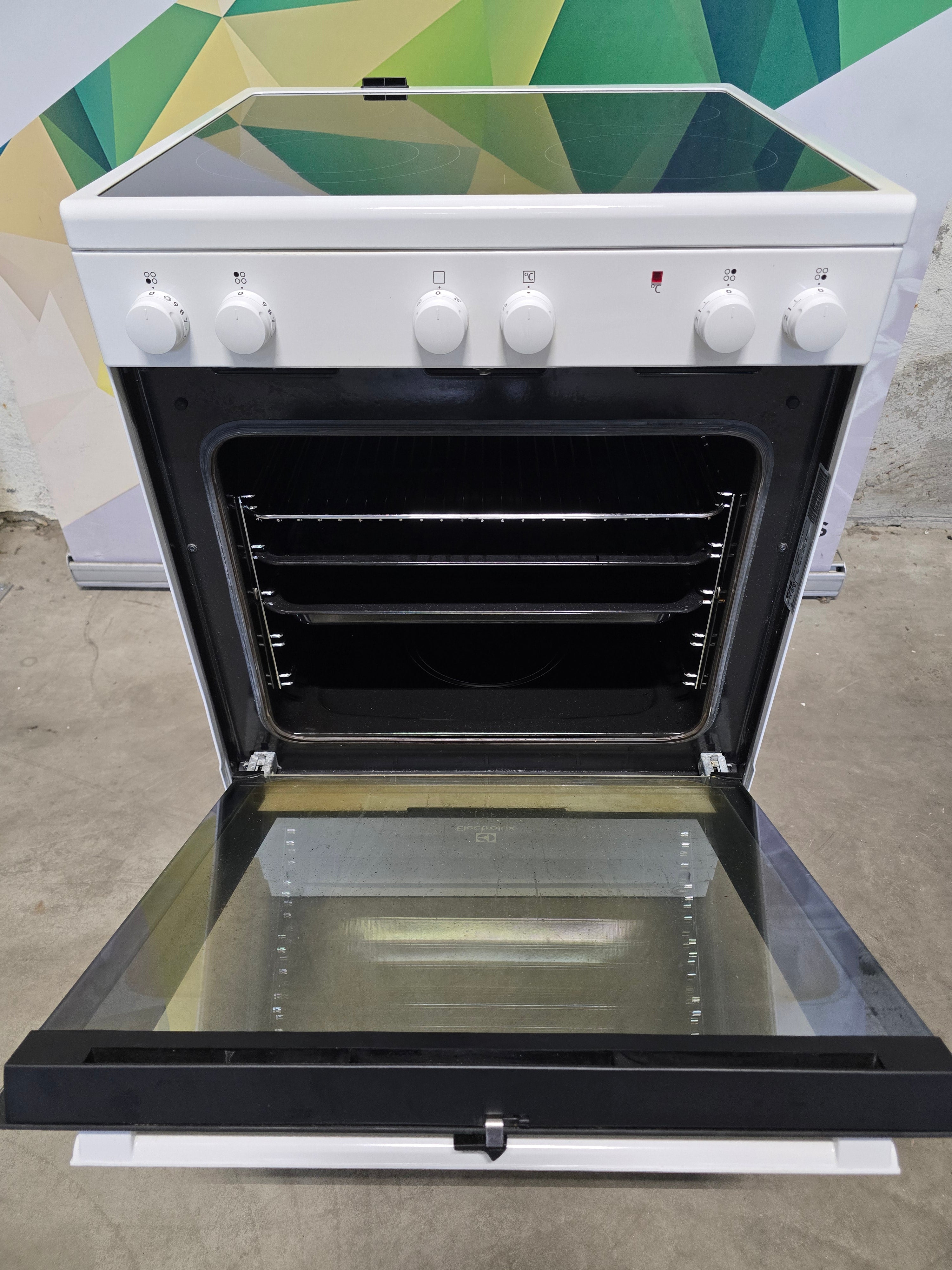 Voss-Electrolux Keramisk komfyr ELK13003HV