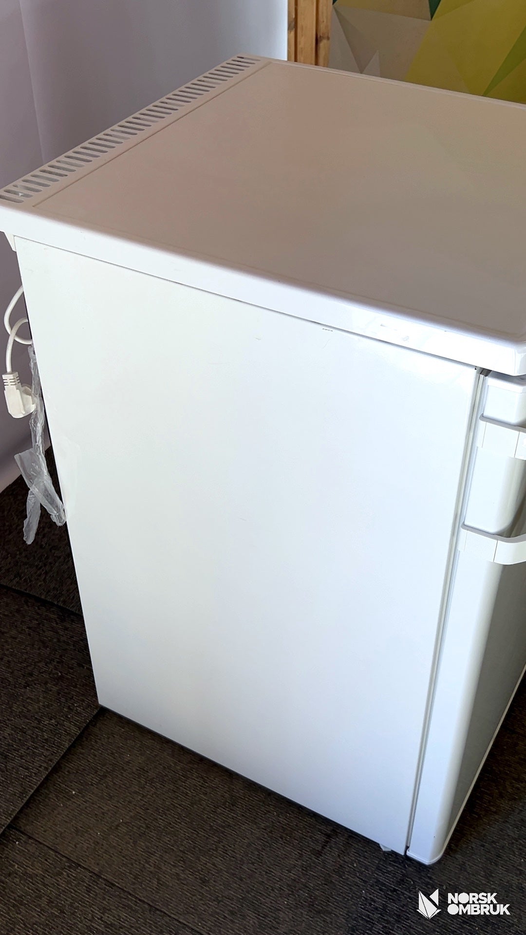 Electrolux ERT1501FOW2 kjøleskap med frysedel