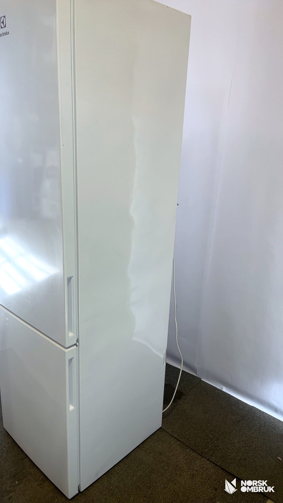 Electrolux LNC7ME34W1 kombiskap