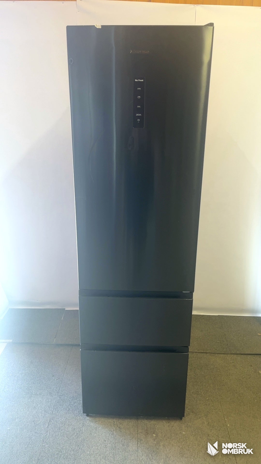 Hisense RM469N4AFD1 kombiskap