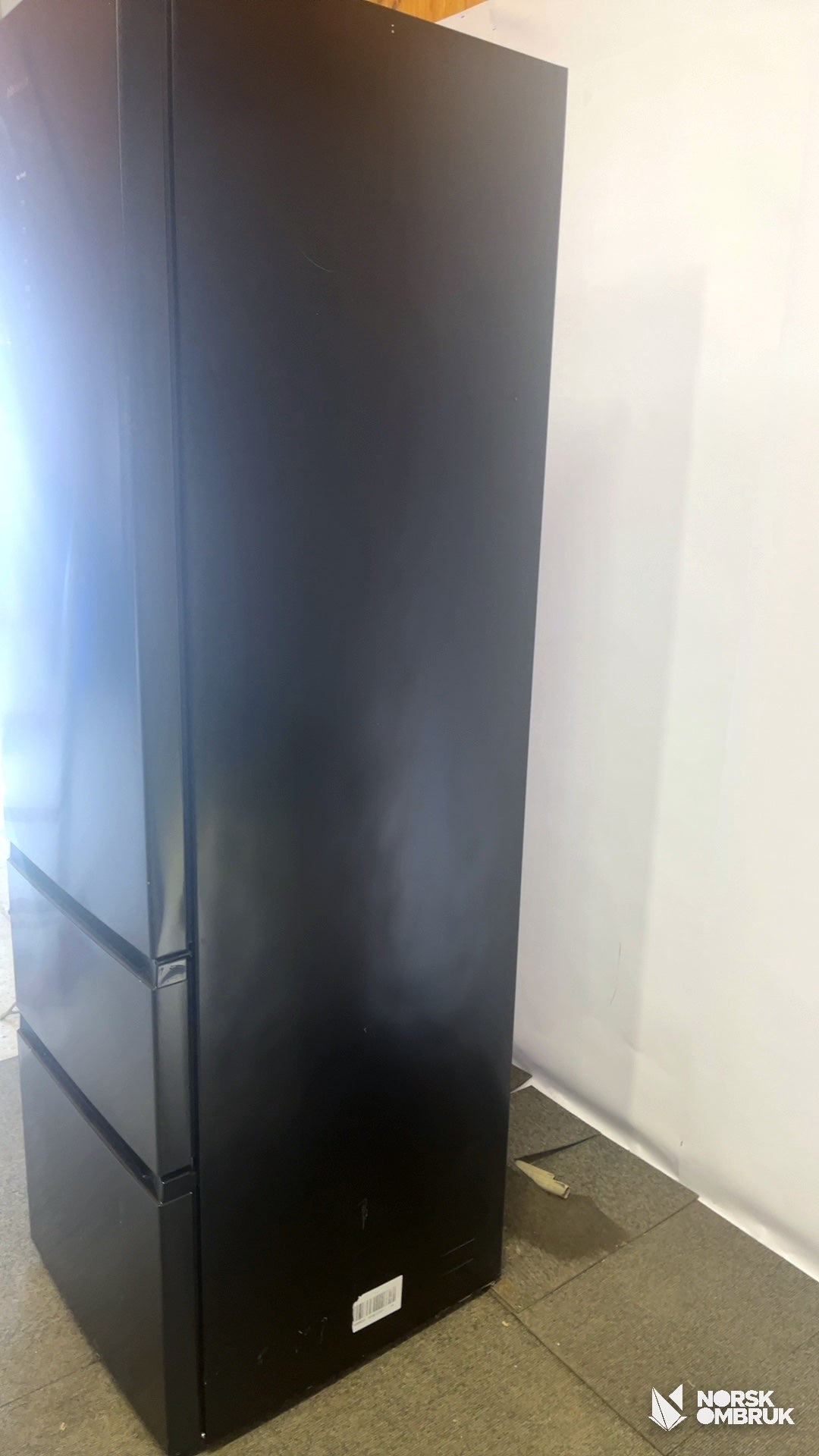 Hisense RM469N4AFD1 kombiskap
