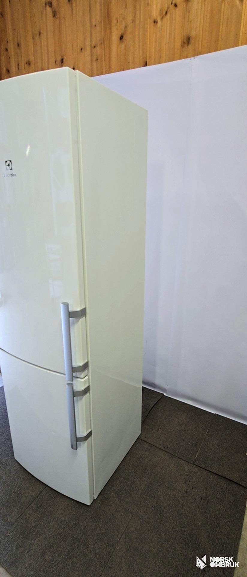 Electrolux EN3855MOW kombiskap