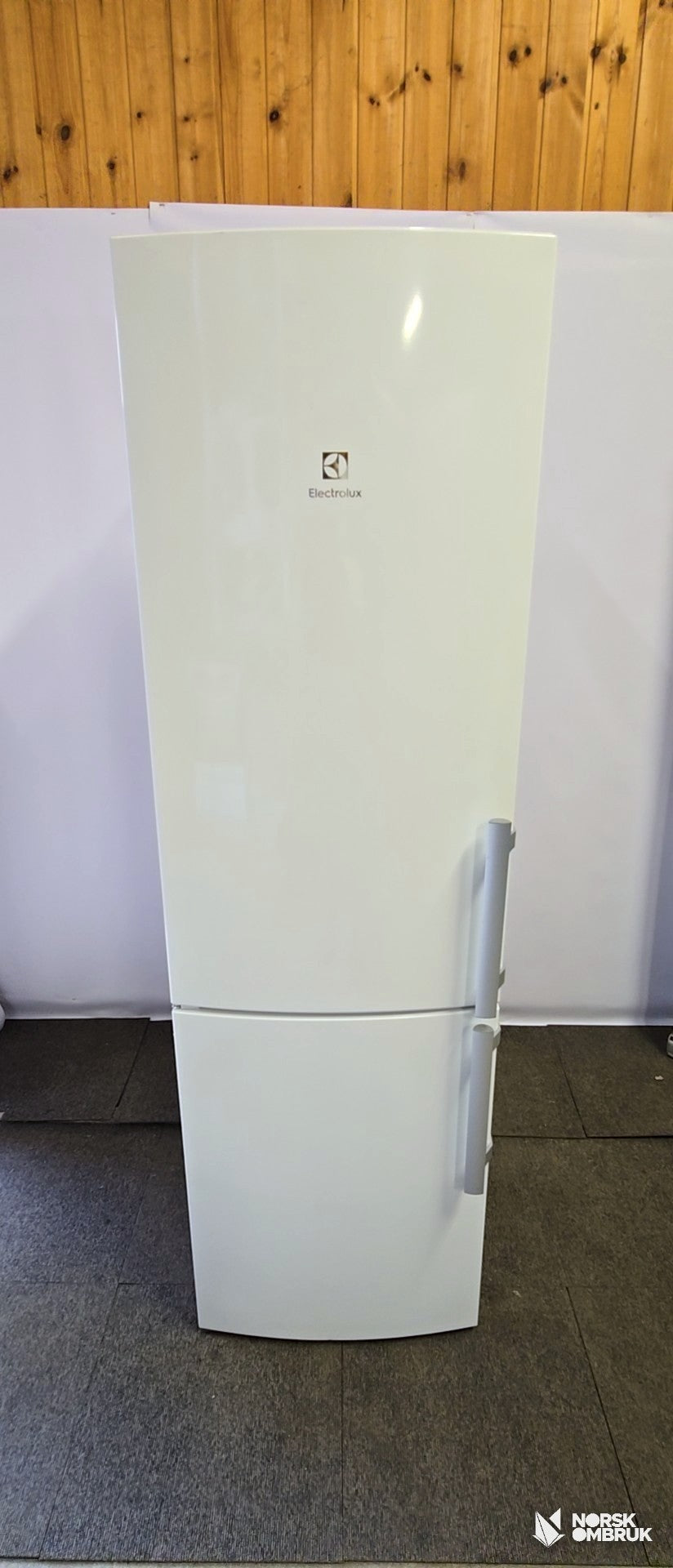 Electrolux EN4015MOW kombiskap