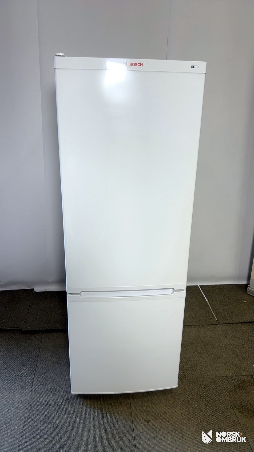 Bosch KGV24V00 kombiskap