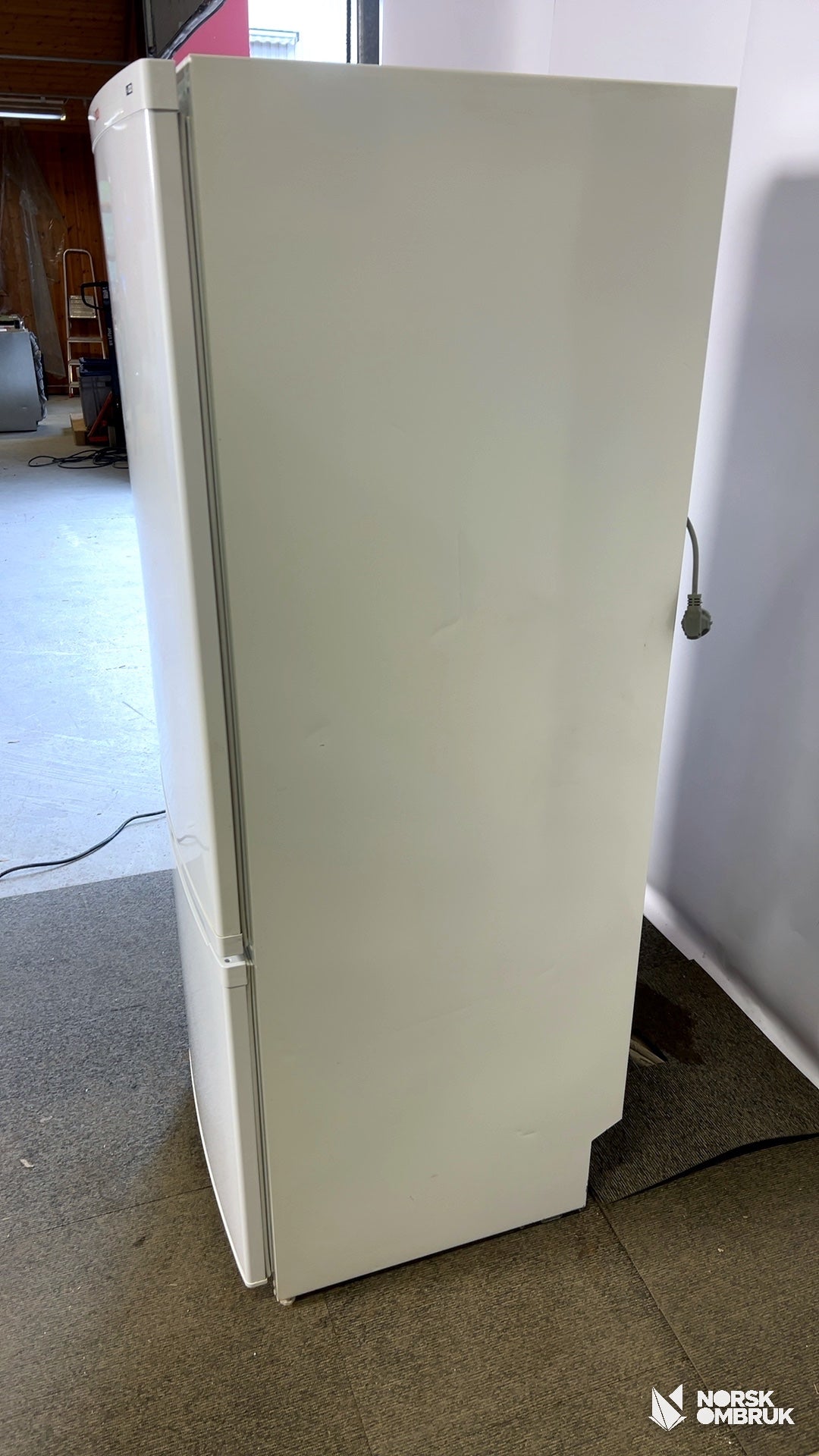 Bosch KGV24V00 kombiskap