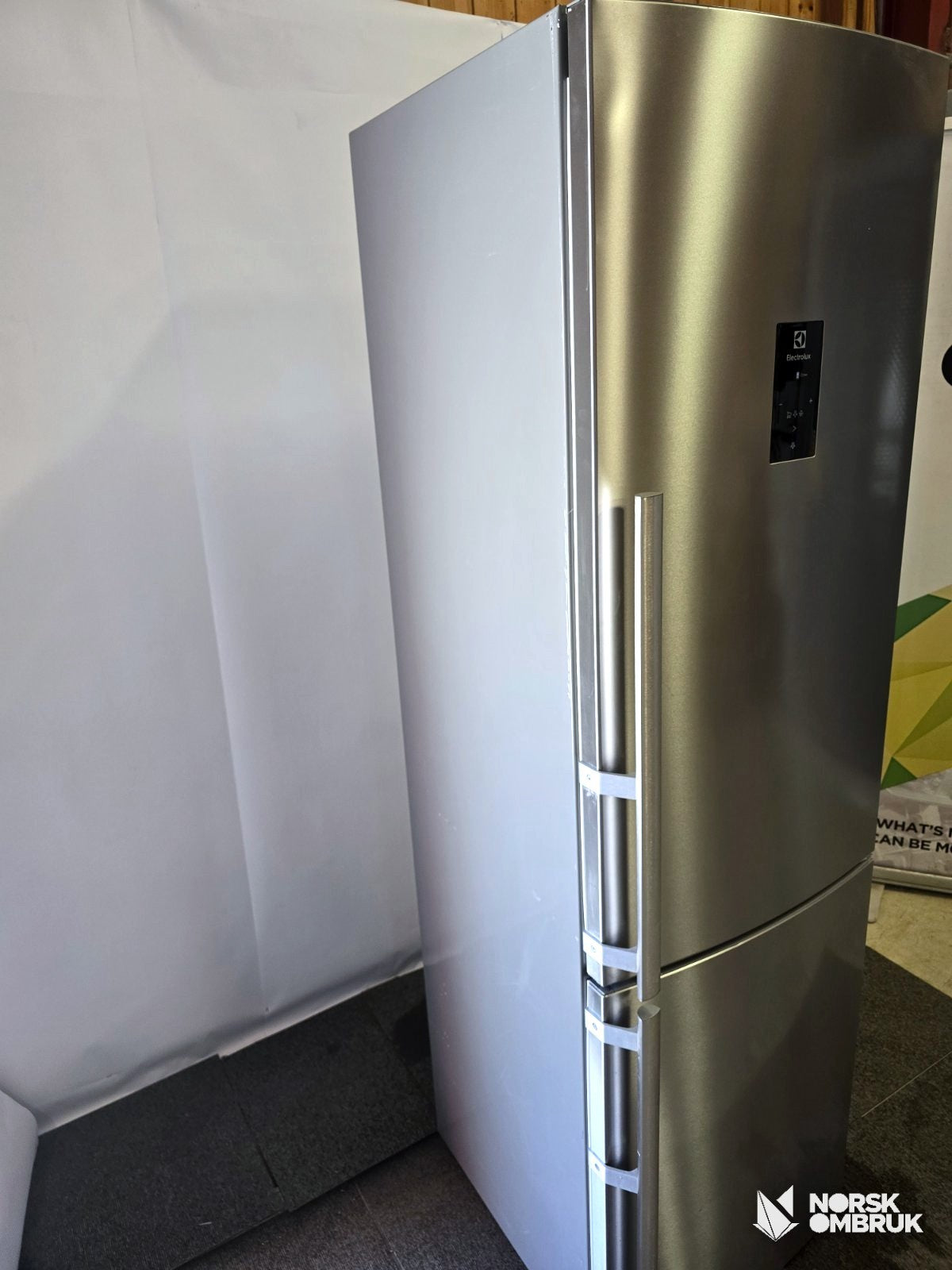 Electrolux EN3889MFX kombiskap