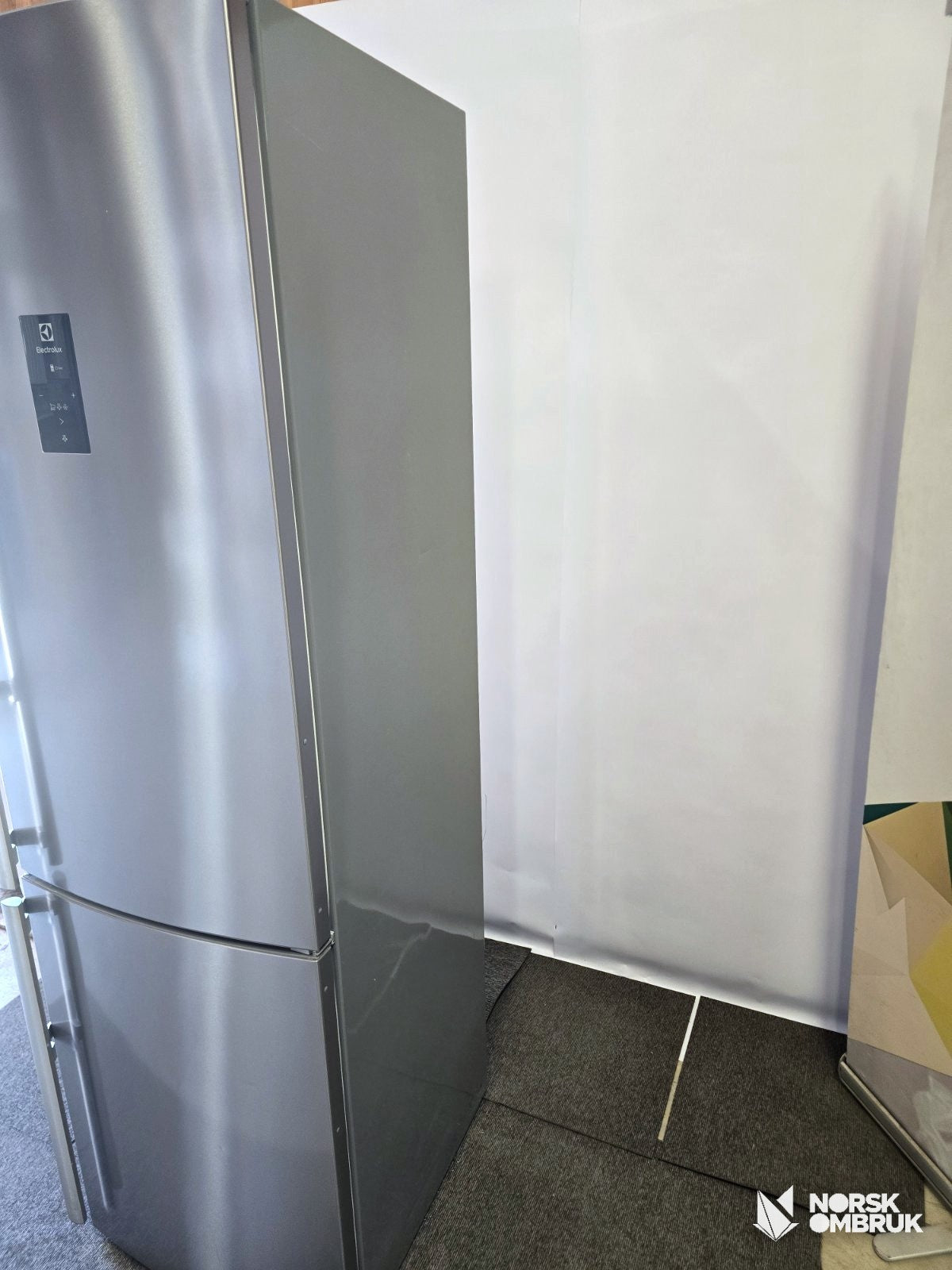 Electrolux EN3889MFX kombiskap