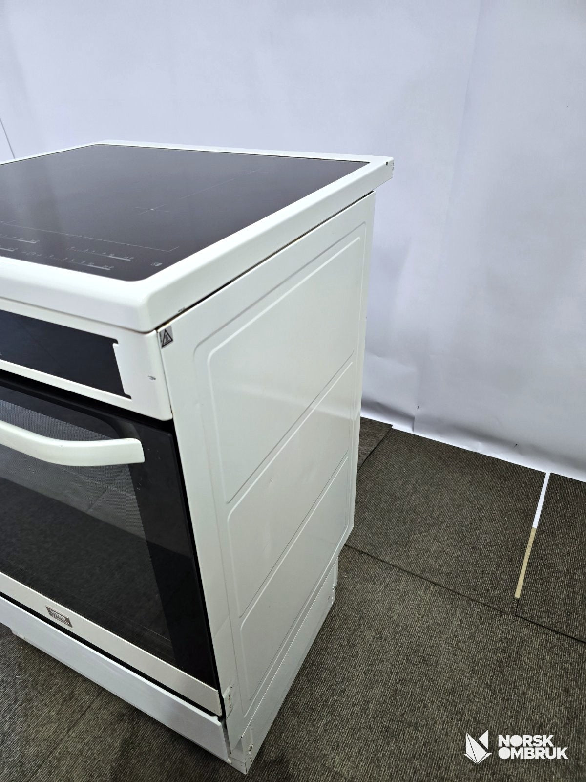 Electrolux ELI24471‑HV komfyr