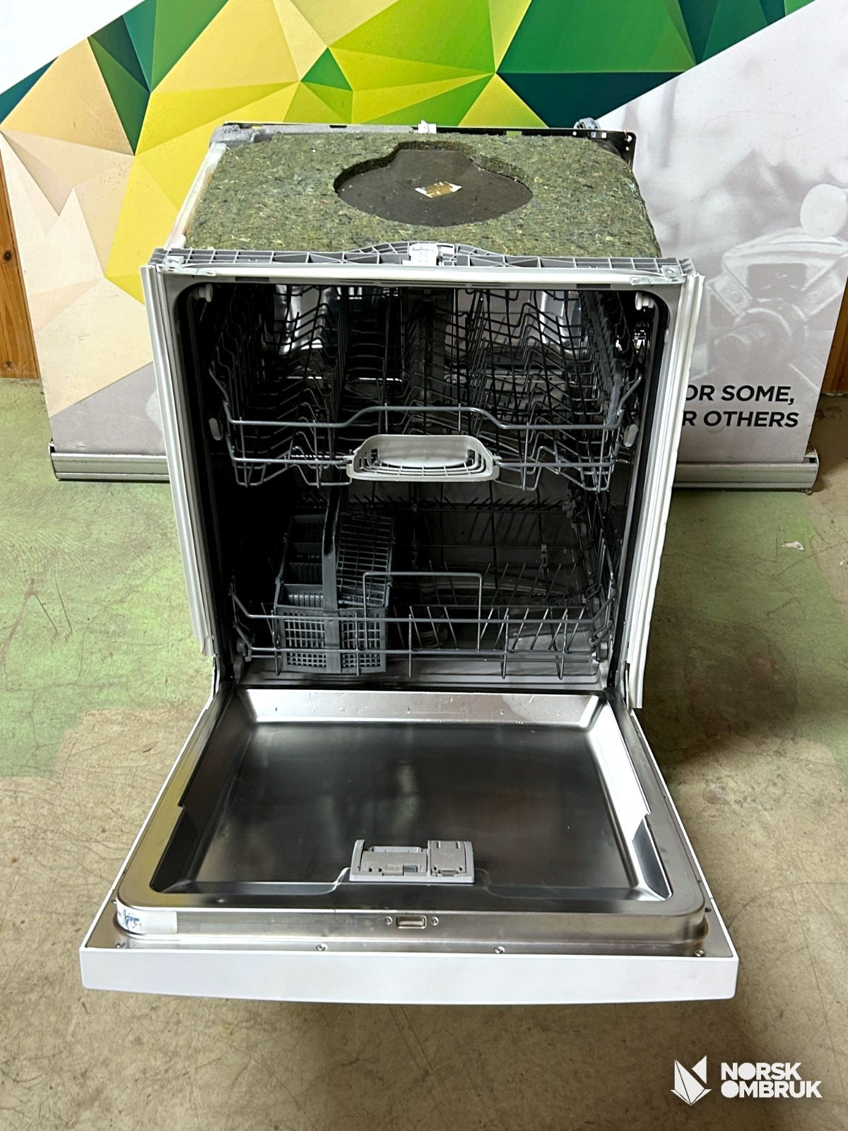Bosch SN43HW32US oppvaskmaskin