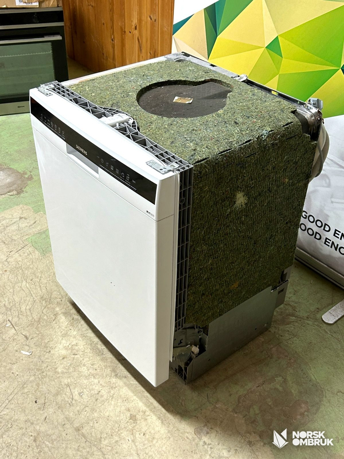 Bosch SN43HW32US oppvaskmaskin