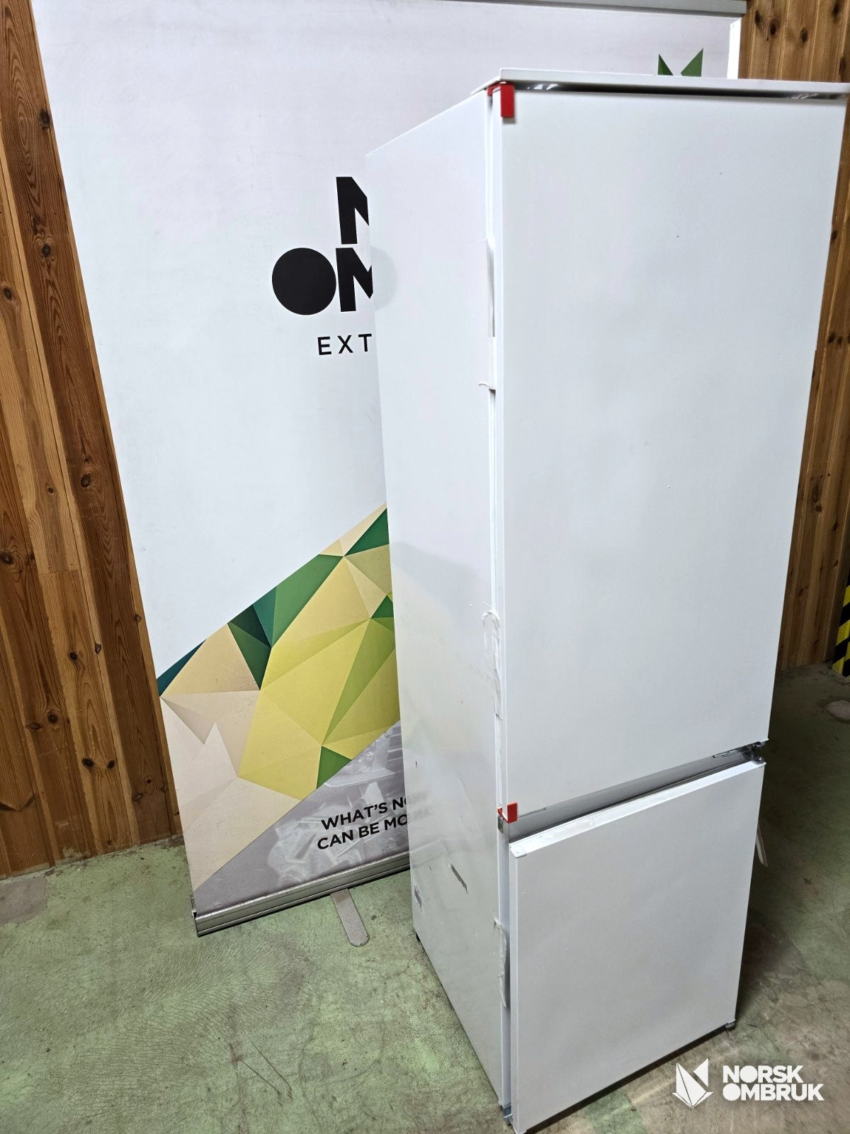 AEG SCE618F3LS Integrert kombiskap