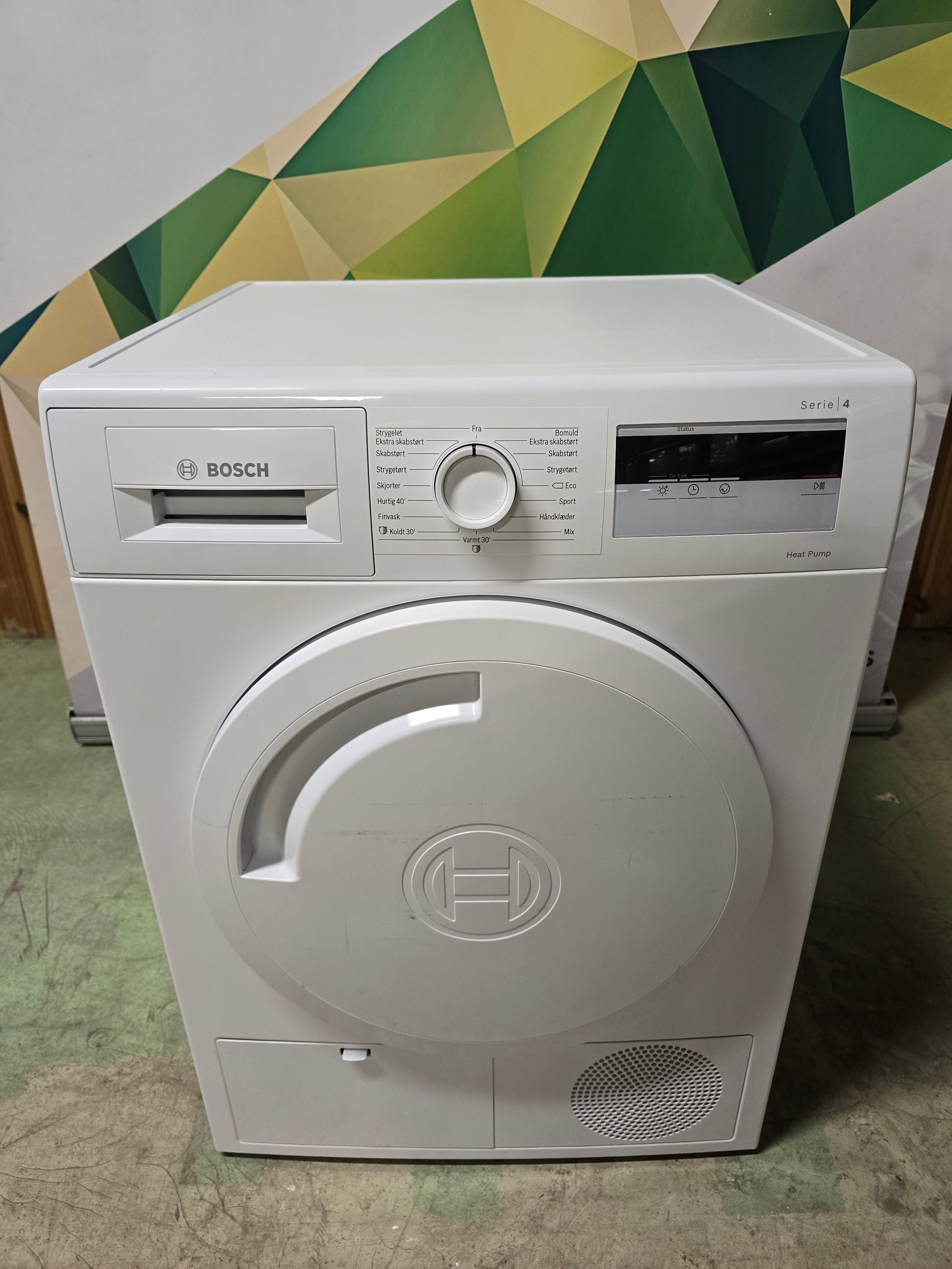 Bosch Serie 4 tørketrommel WTH8307LSN