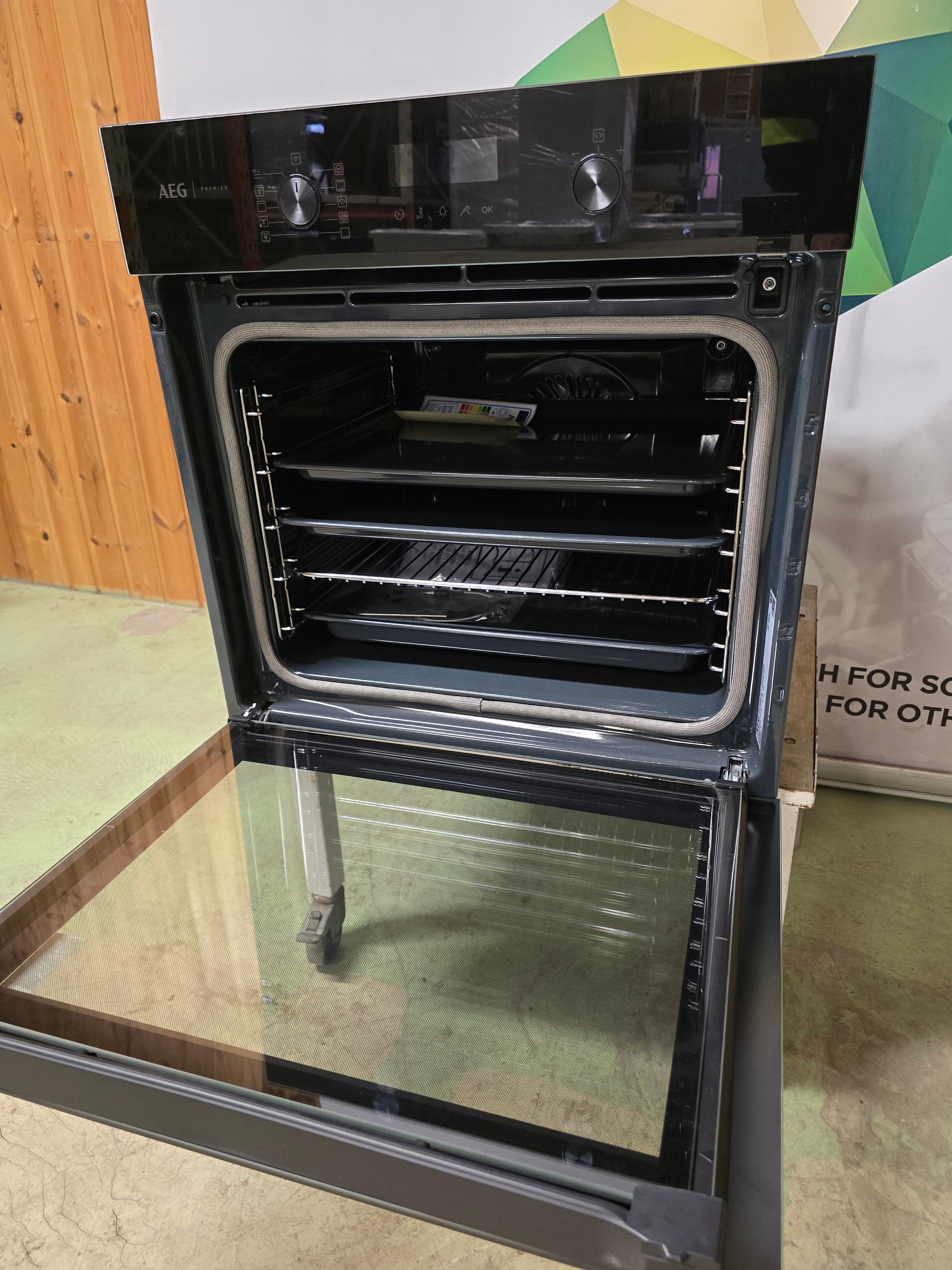 AEG NBA5P521AB integrert stekeovn