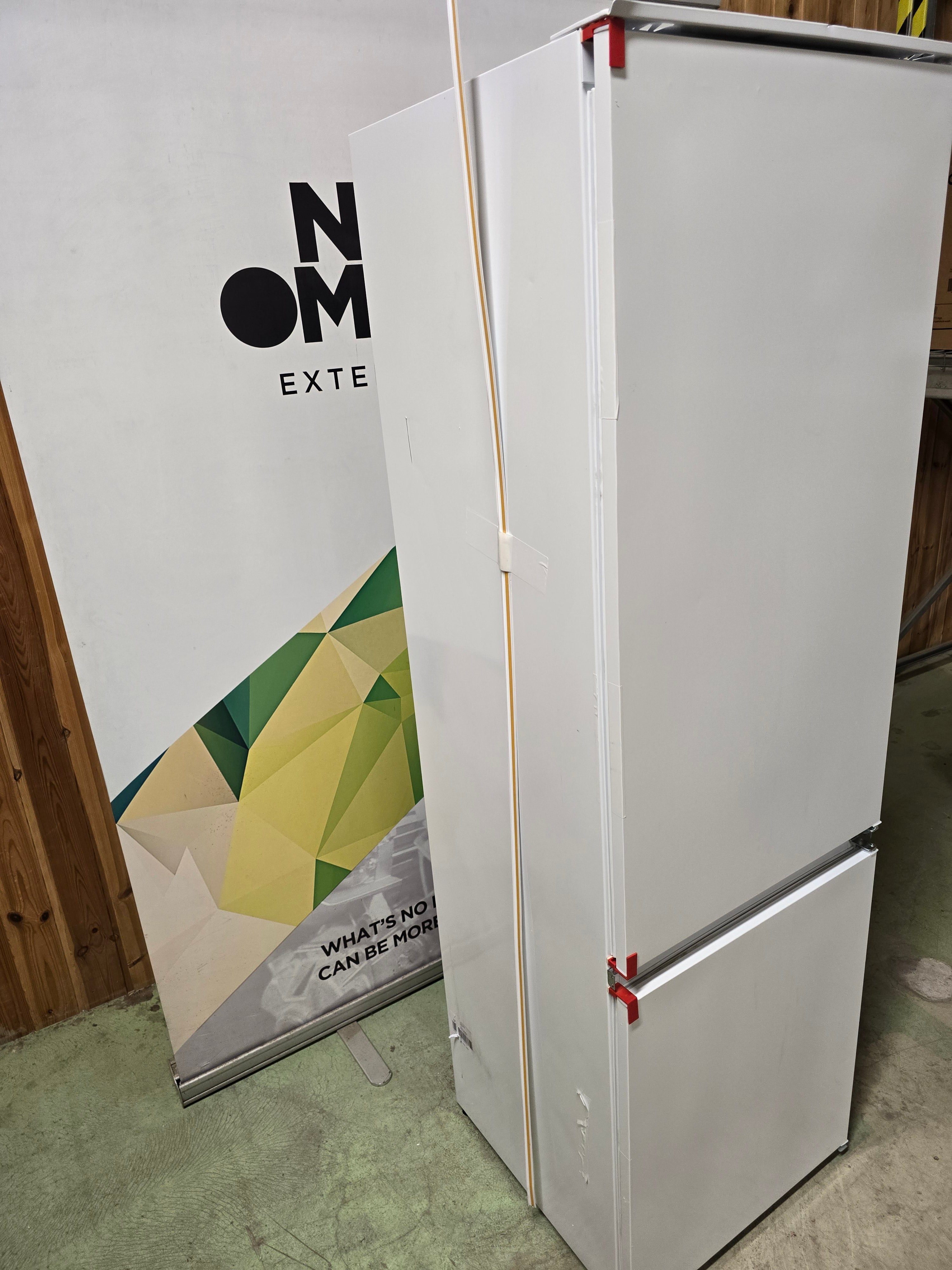 Electrolux ENT8TE18S integrert kombiskap