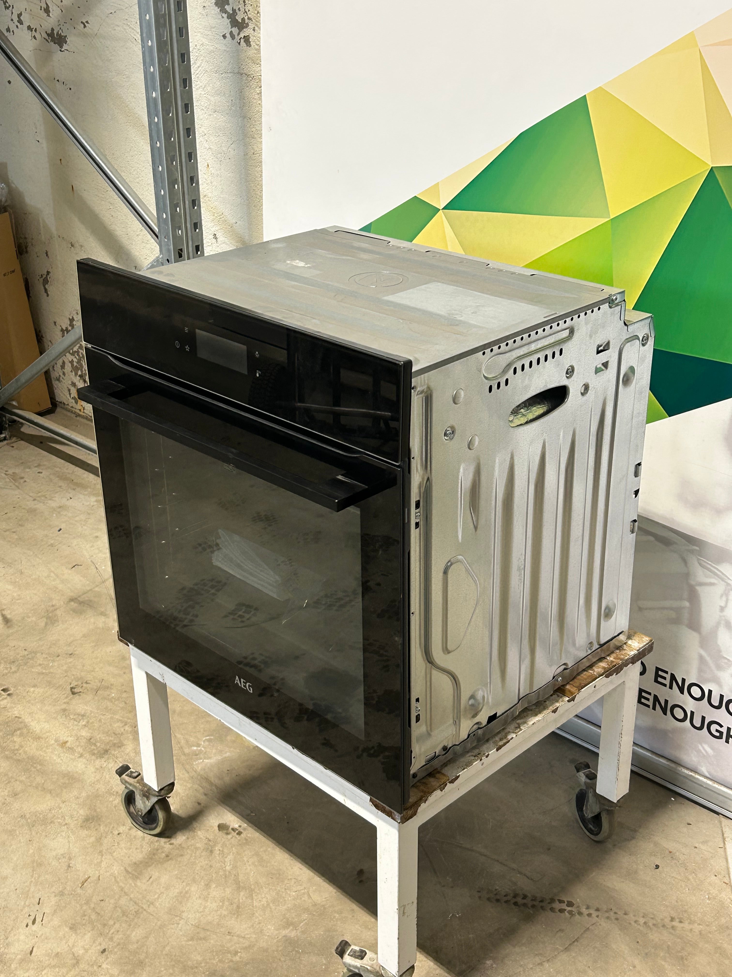 AEG integrert stekeovn BBP8000B