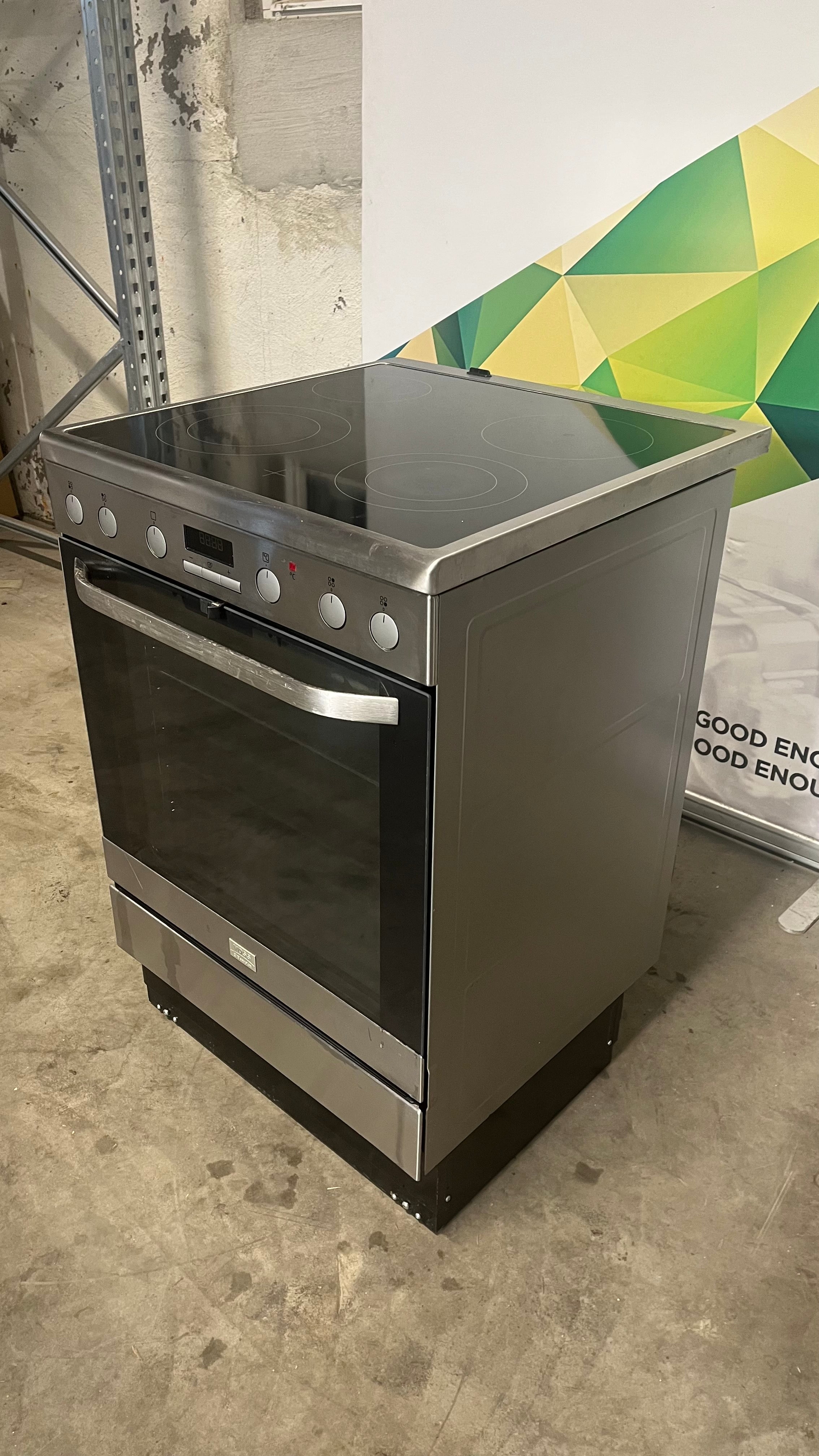 Voss-Electrolux keramisk komfyr ELK23320RF