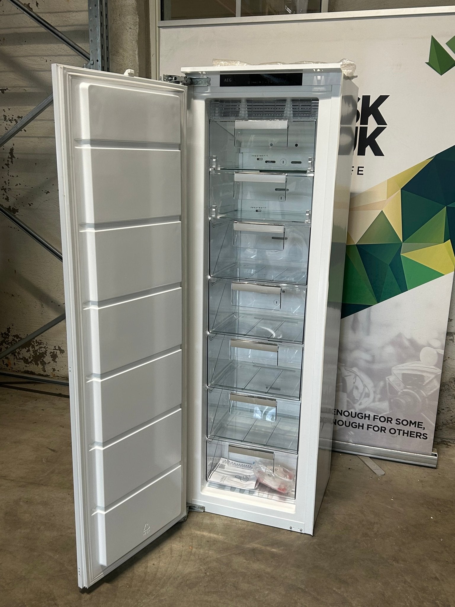 AEG integrert fryseskap ABE818F6NC integrert Fryseskap - Norskombruk.no