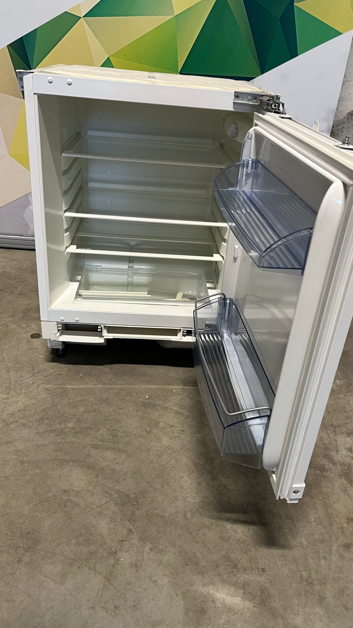 AEG SANTO U 86000 - 5i – Integrert underbenk - kjøleskap Integrert kjøleskap - Norskombruk.no