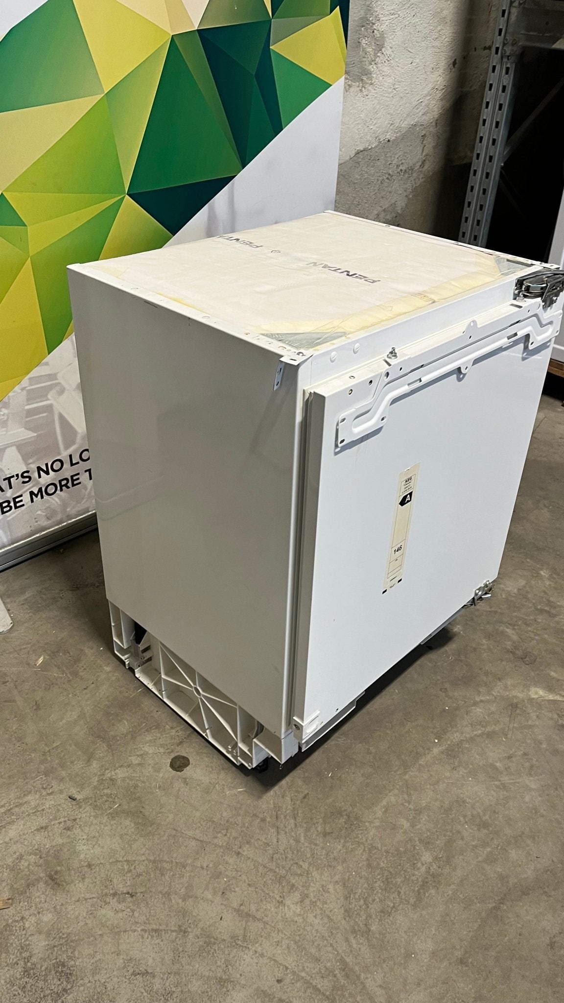 AEG SANTO U 86000 - 5i – Integrert underbenk - kjøleskap Integrert kjøleskap - Norskombruk.no