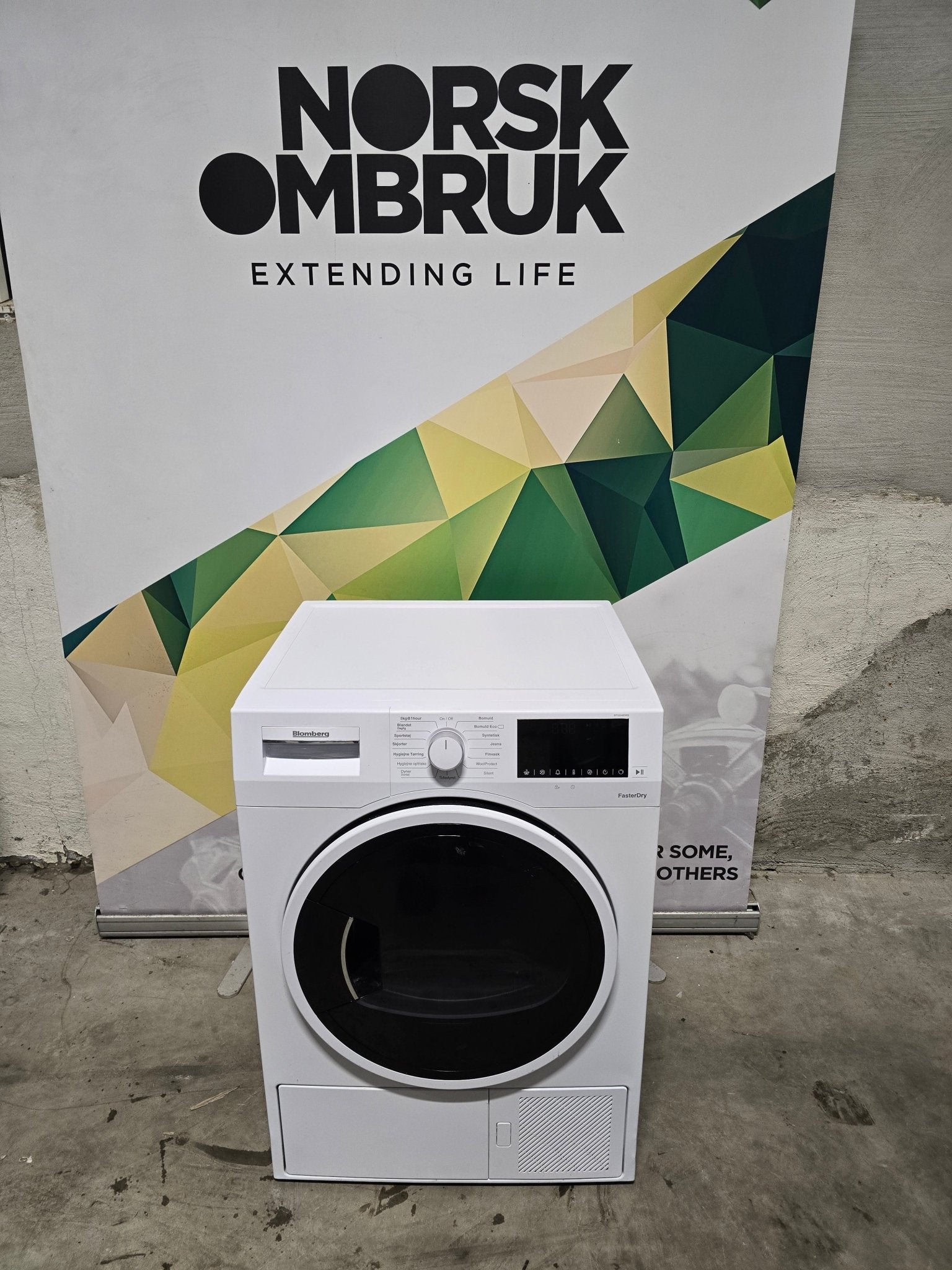 Blomberg Kondenstrommel BTGS483W2 Tørketrommel - Norskombruk.no