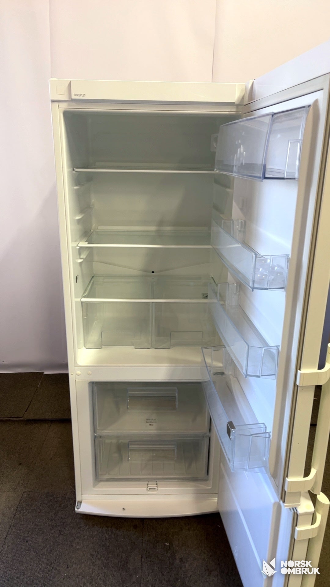 Electrolux EN2900AOW kombiskap kombiskap - Norskombruk.no