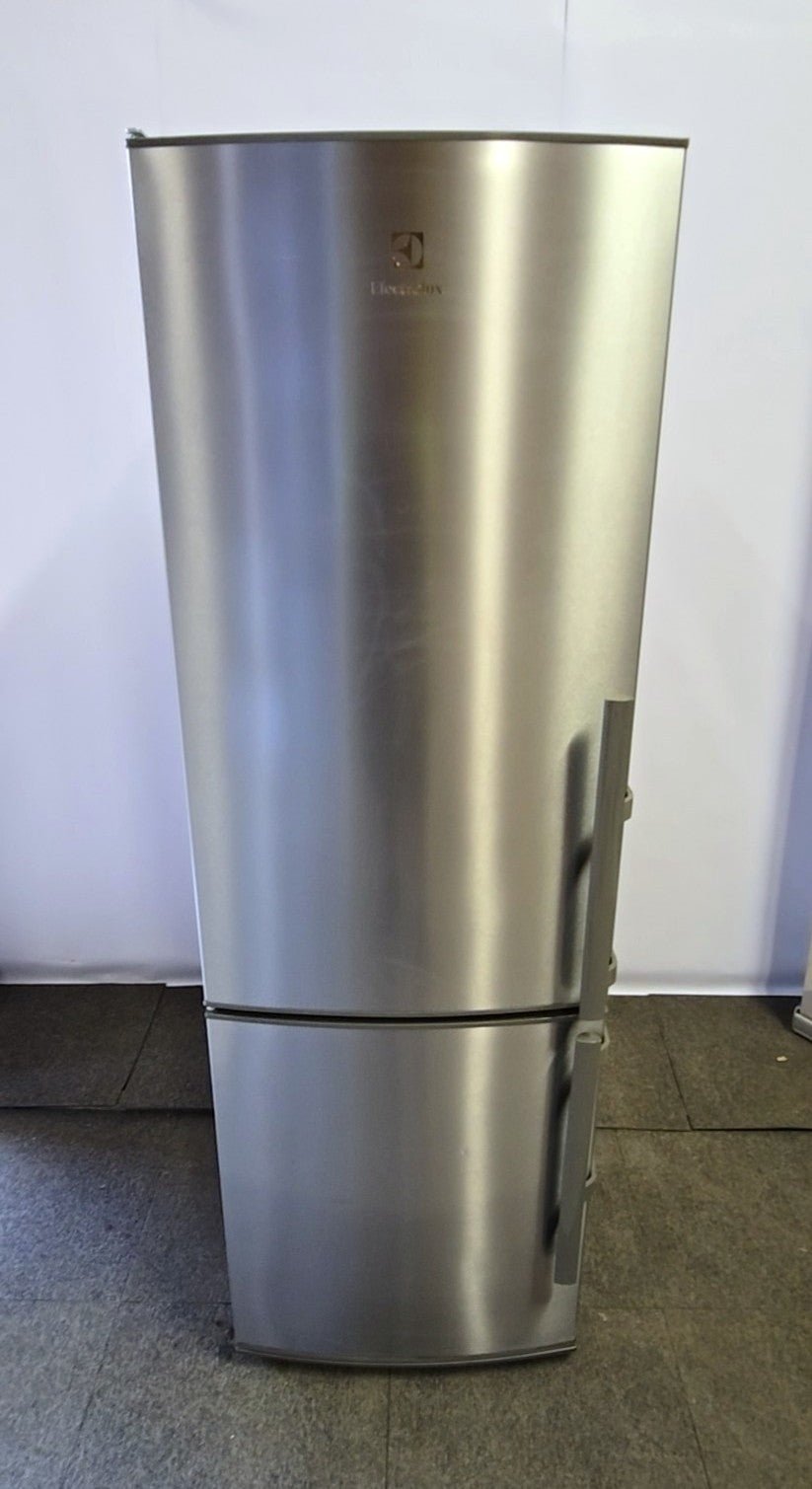 Electrolux EN3600AOX kombiskap Kombiskap - Norskombruk.no
