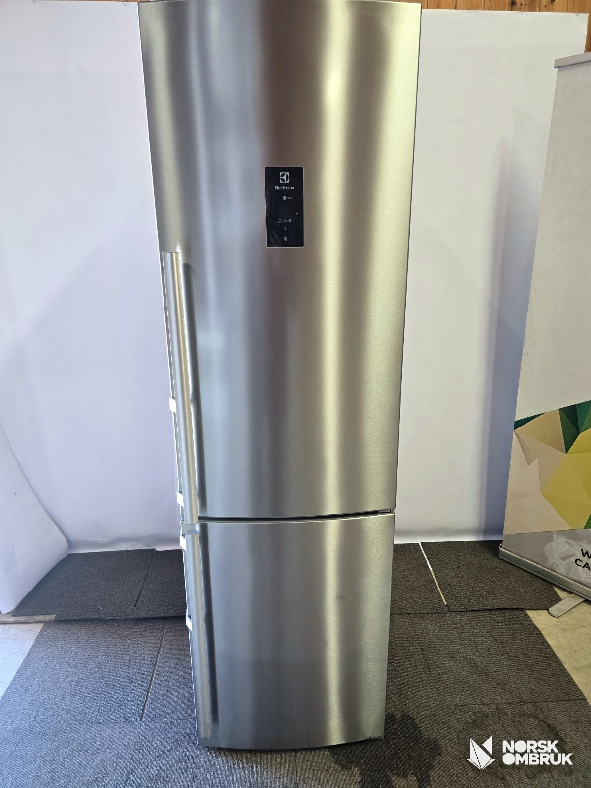 Electrolux EN3889MFX kombiskap Kombiskap - Norskombruk.no