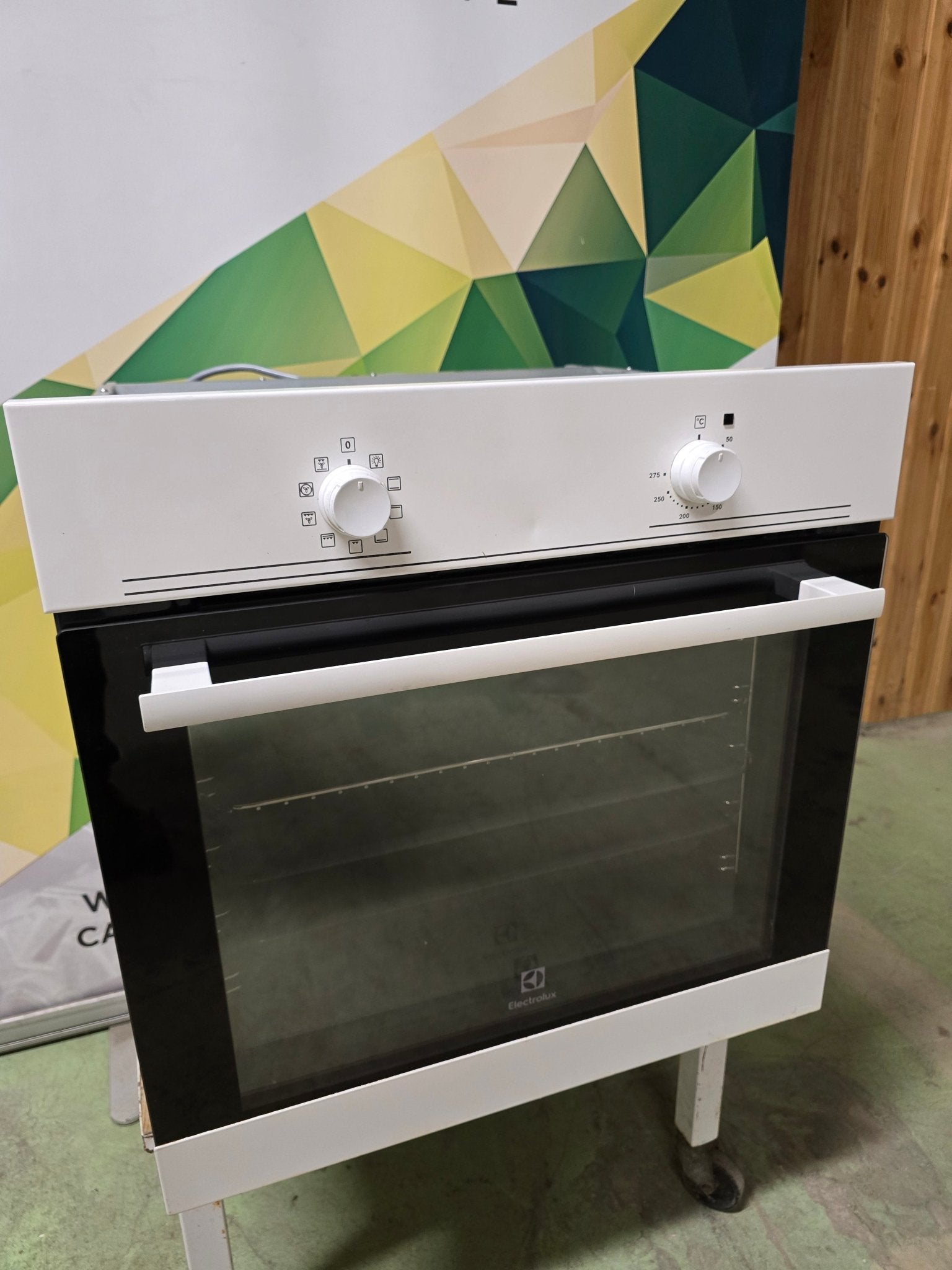 Electrolux EOB100W innbyggingsovn Integrert stekeovn - Norskombruk.no