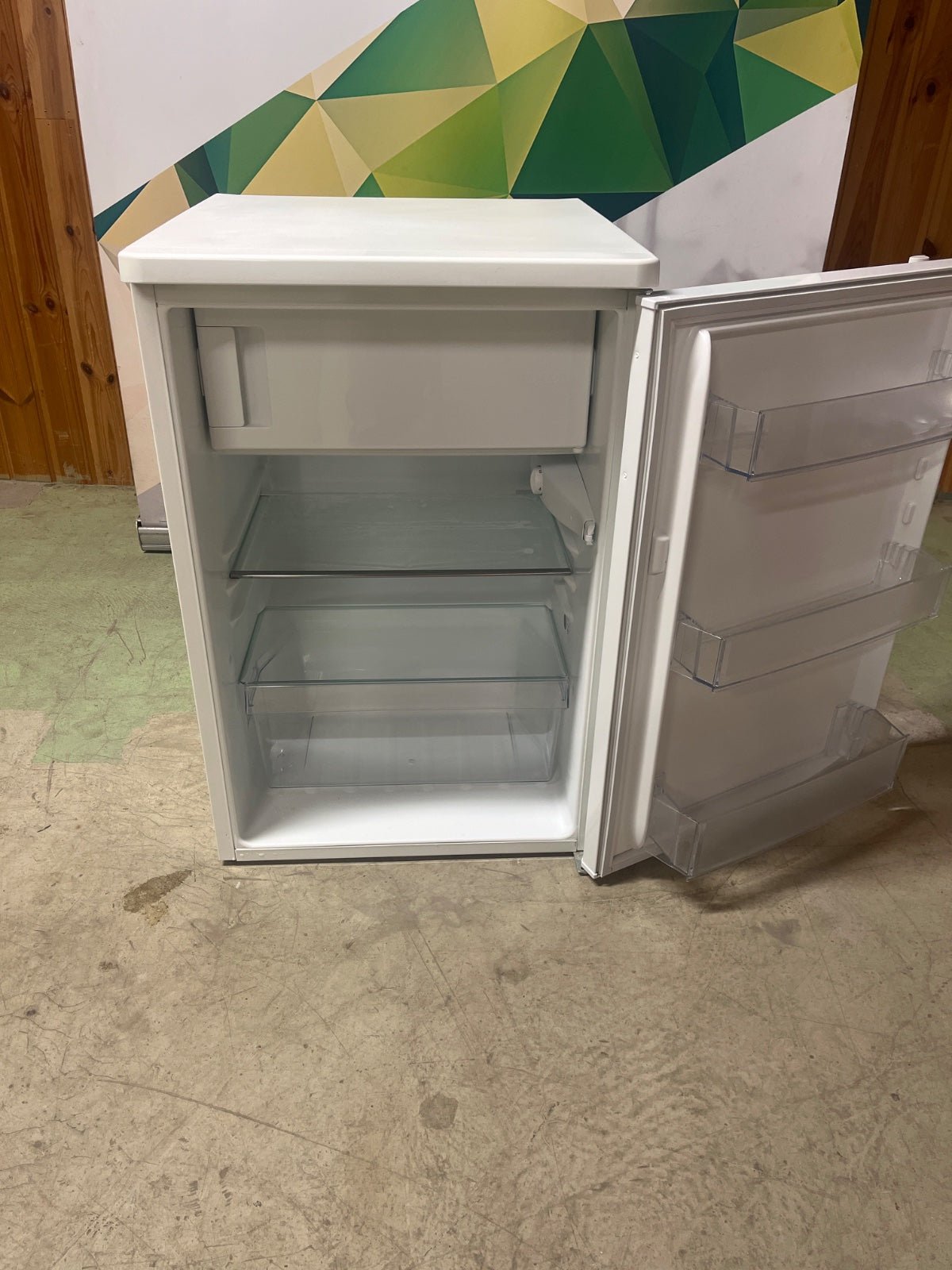 Electrolux ERT1501FOW3 kjøleskap med fryseboks kjøleskap - Norskombruk.no