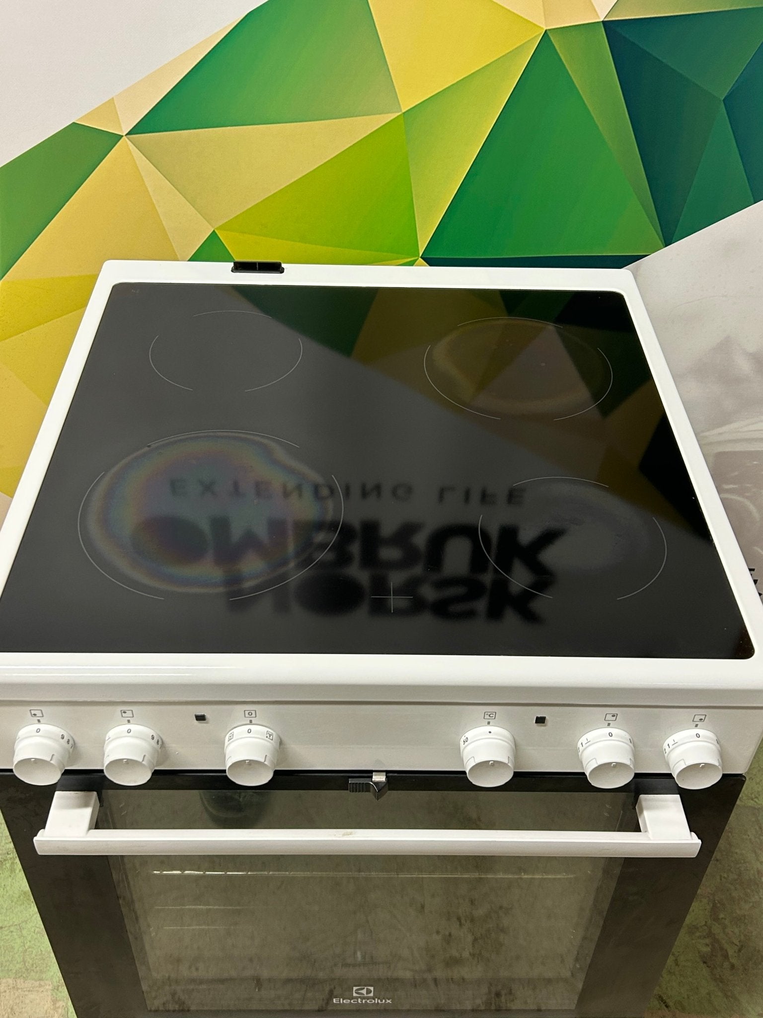 Electrolux keramisk komfyr EKC6051FOW Keramisk Komfyr - Norskombruk.no