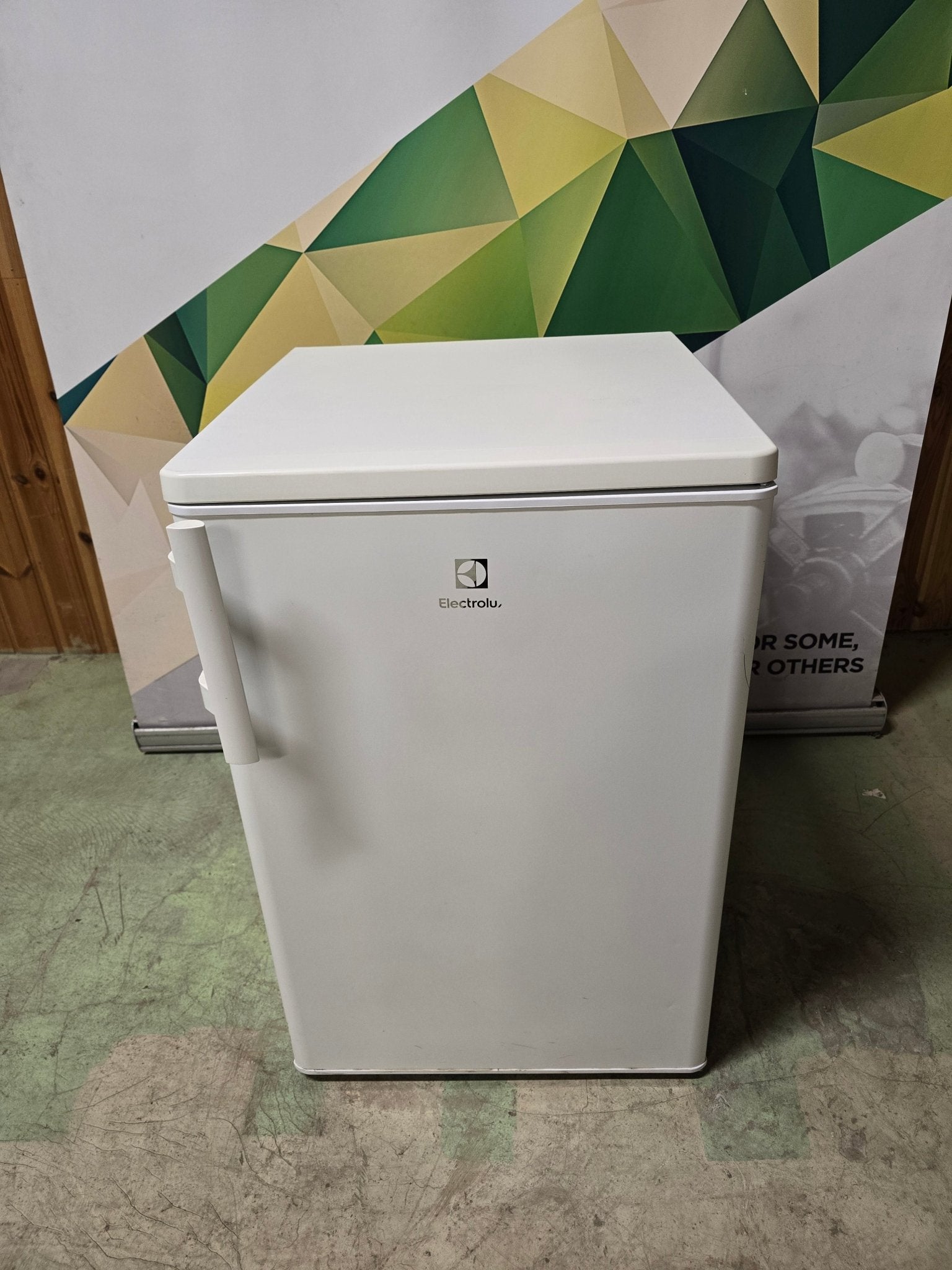 Electrolux kjøleskap ERT1601AOW3 Kjøleskap - Norskombruk.no