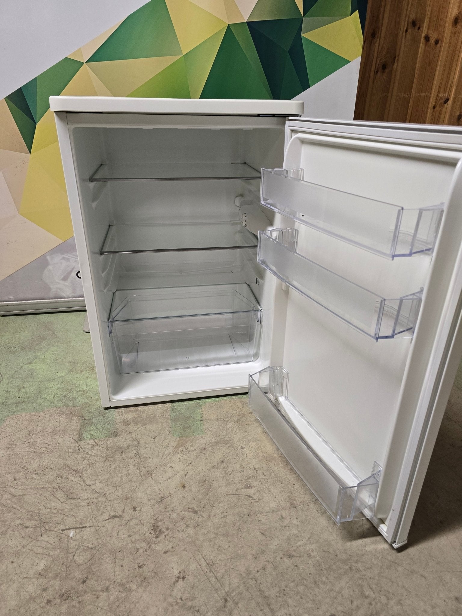 Electrolux kjøleskap ERT1601AOW3 Kjøleskap - Norskombruk.no