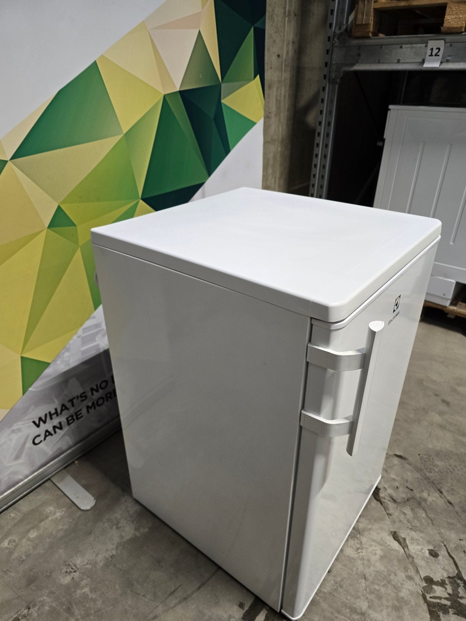 Electrolux kjøleskap ERT1601AOW3 Kjøleskap - Norskombruk.no